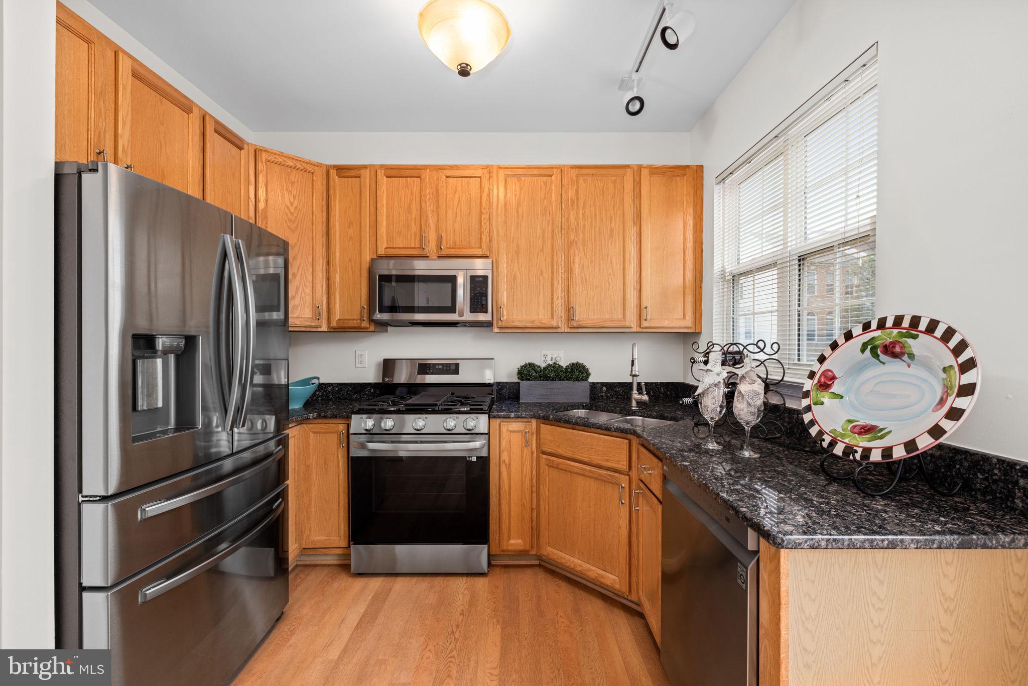 SUMMERS GROVE - Residential