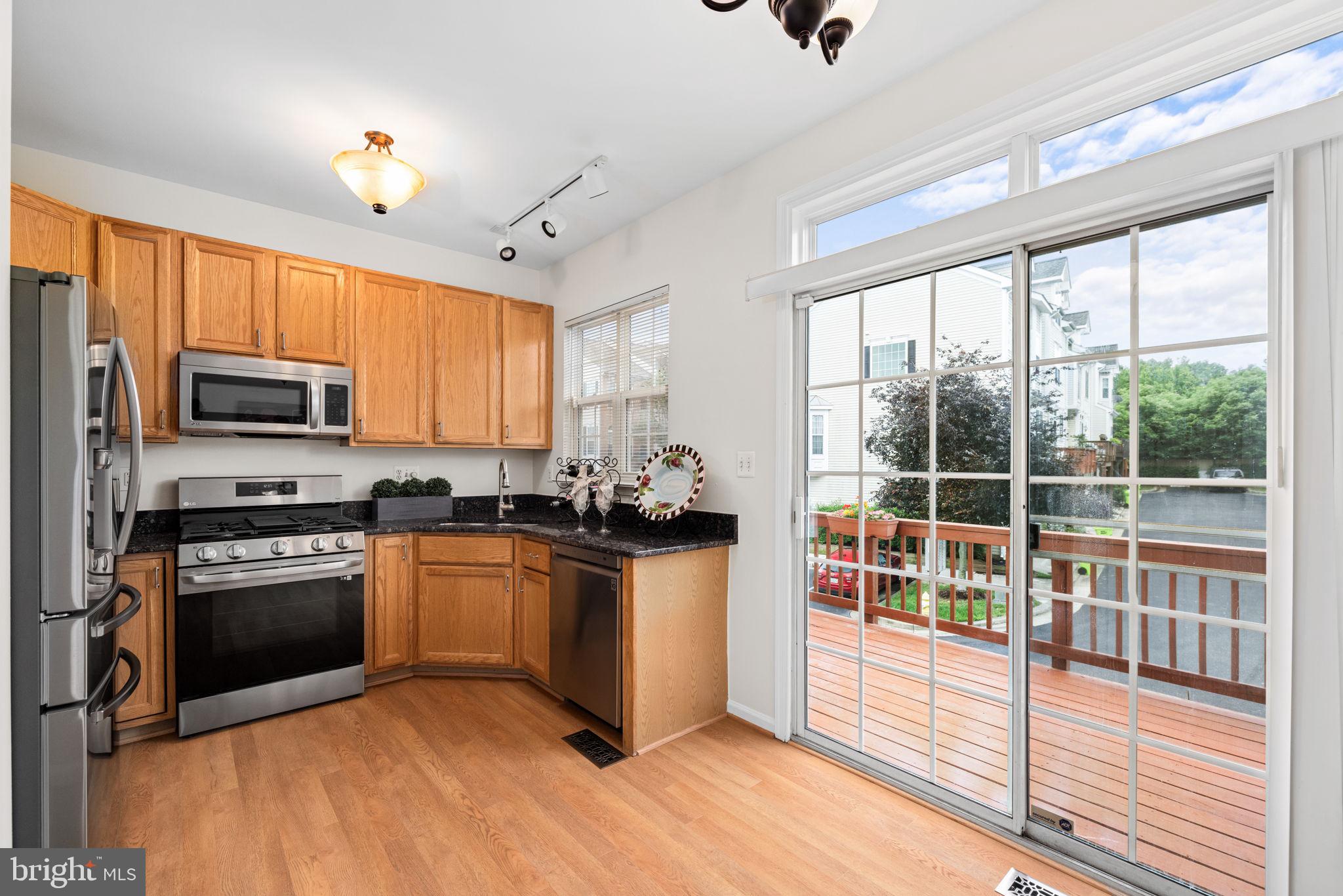 SUMMERS GROVE - Residential