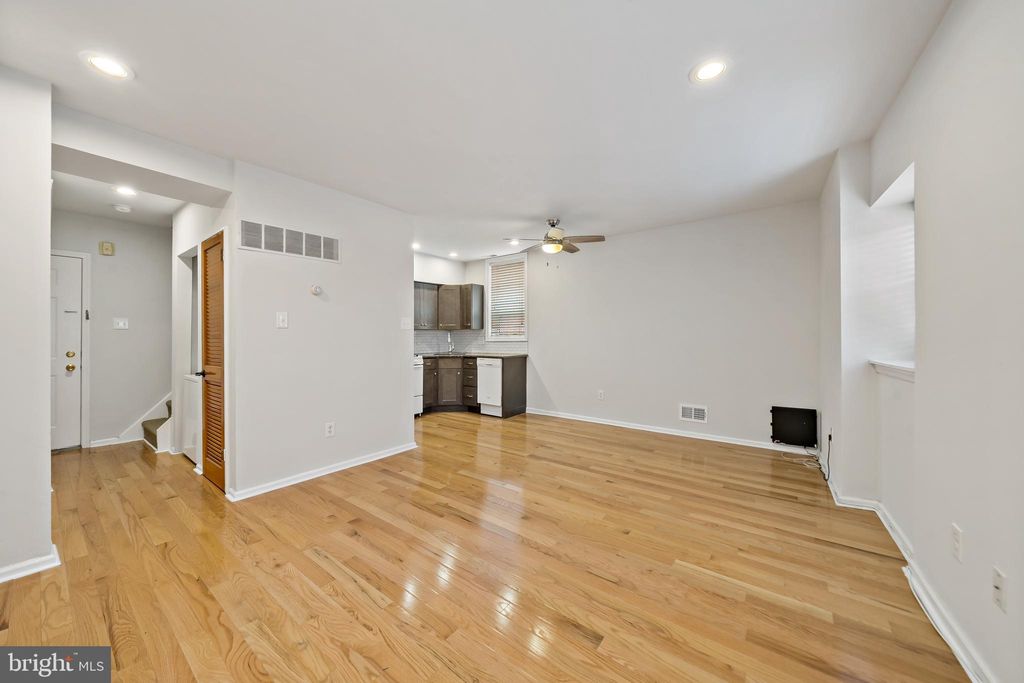 Photo of 1515 E Moyamensing Avenue #2F, PHILADELPHIA, PA 19147 (MLS # PAPH2563318)