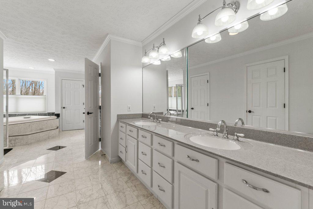 FREELAND - Residential