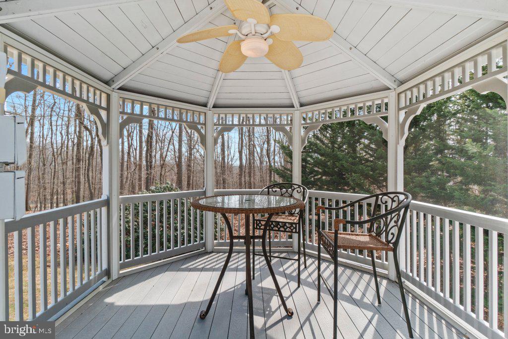 FREELAND - Residential