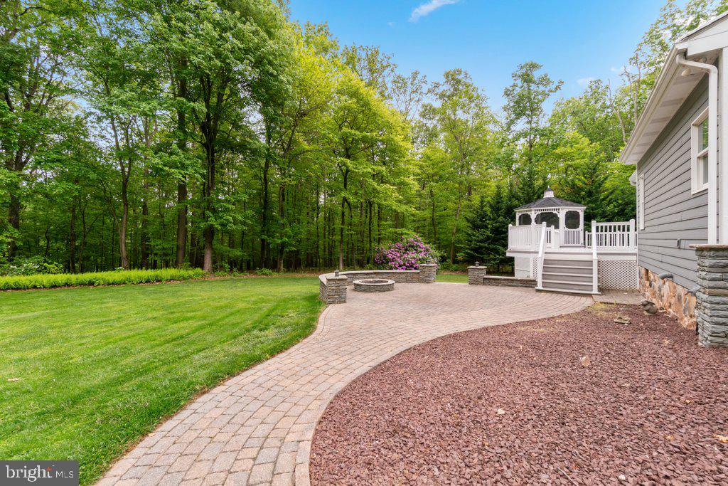 FREELAND - Residential