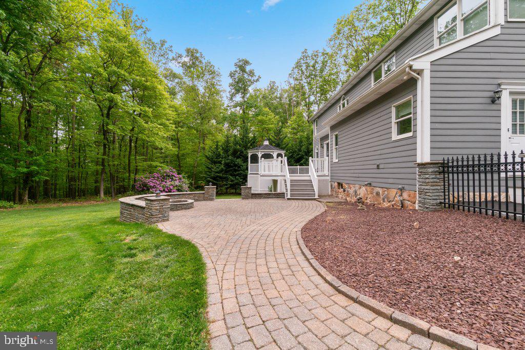 FREELAND - Residential