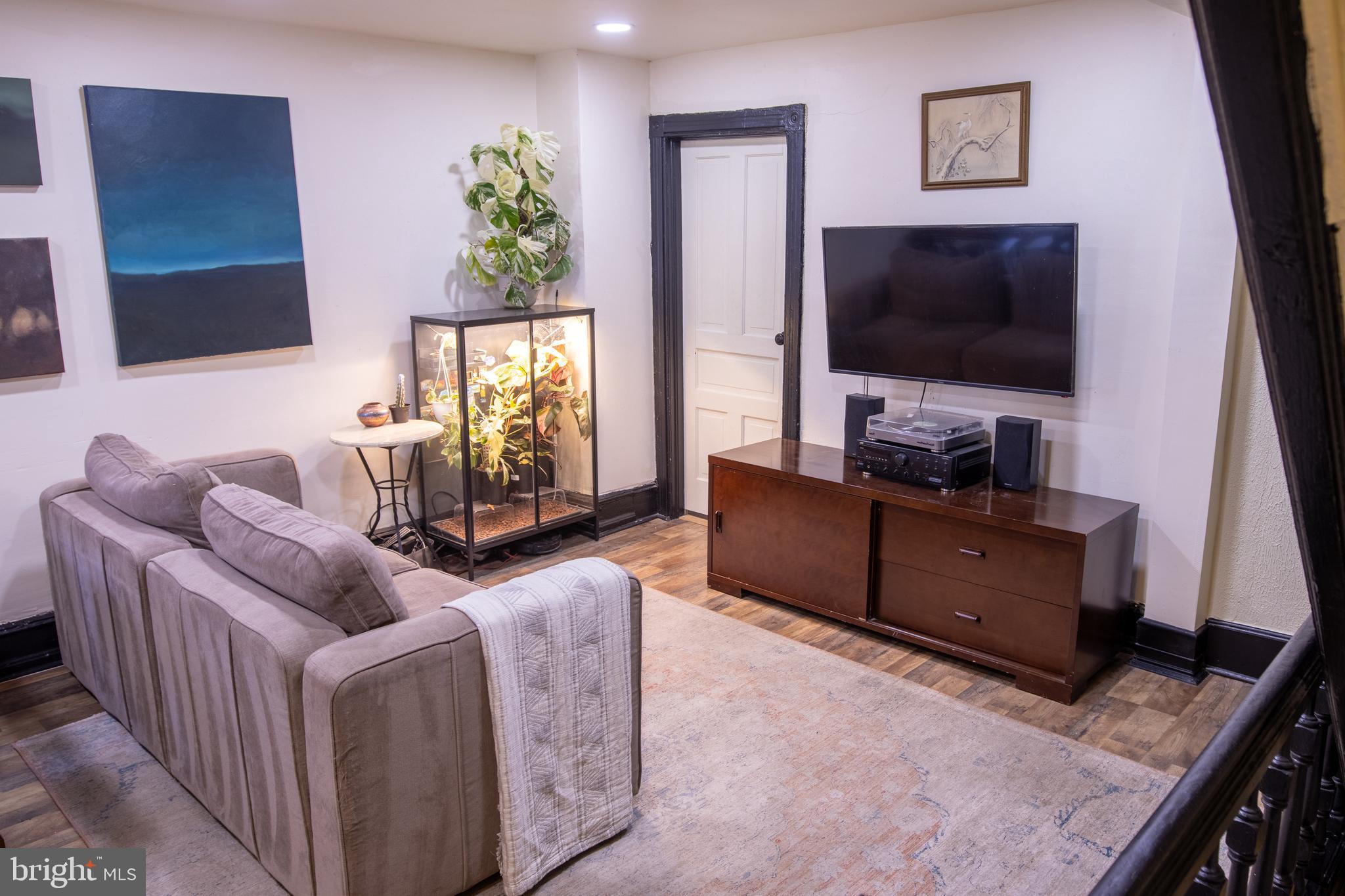 MILL CREEK - Residential Income