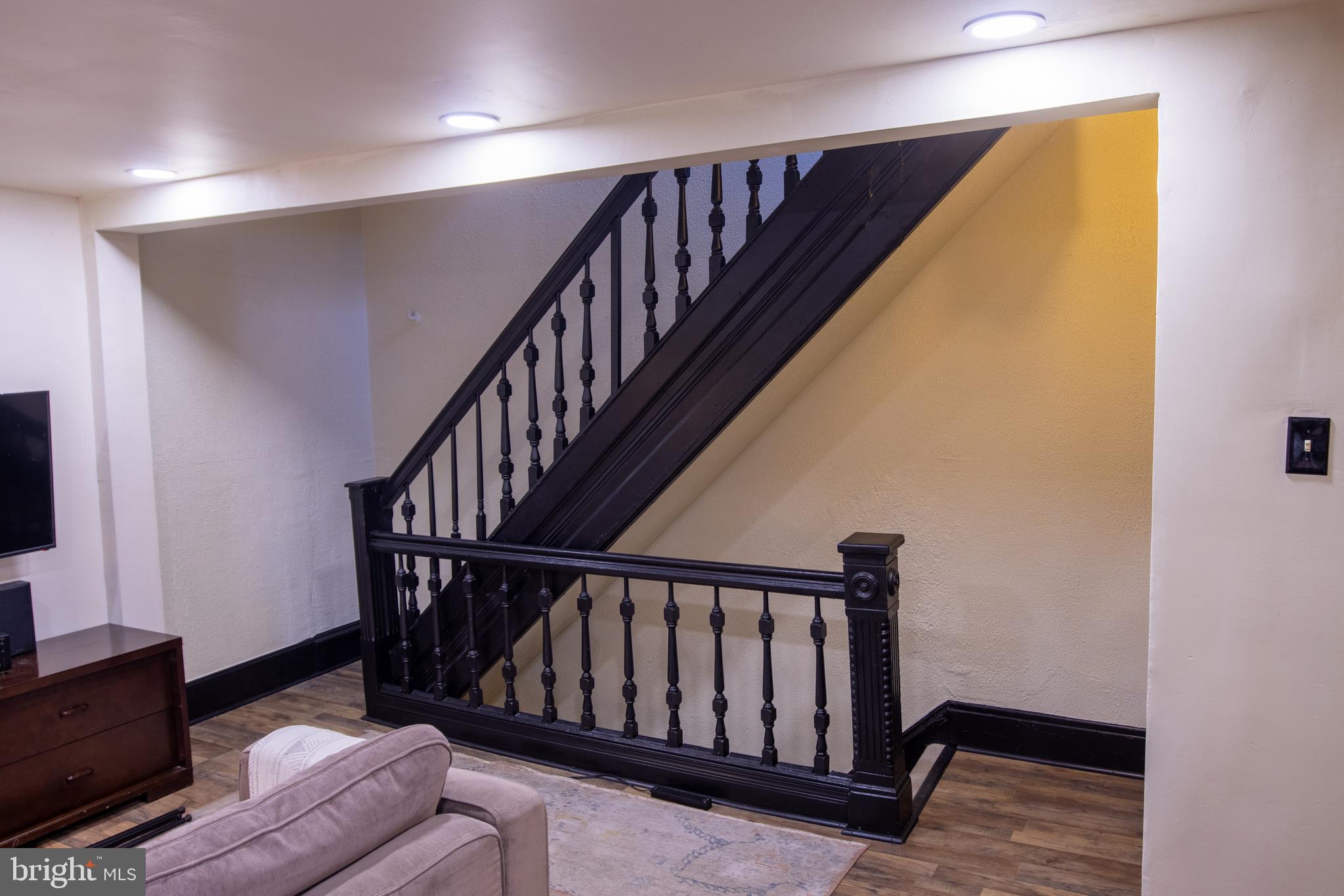 MILL CREEK - Residential Income