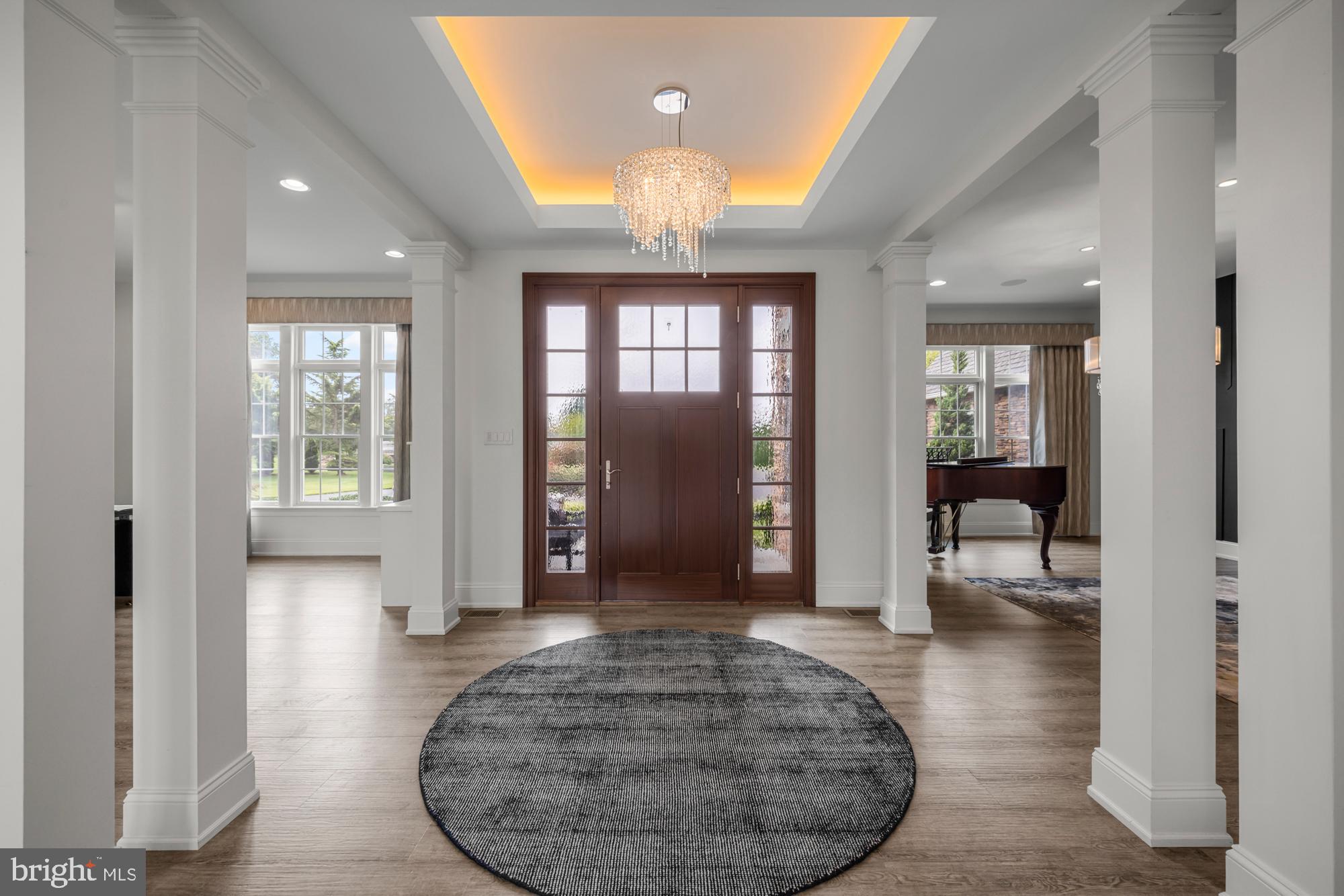 6 MEYERS CREEK COURT