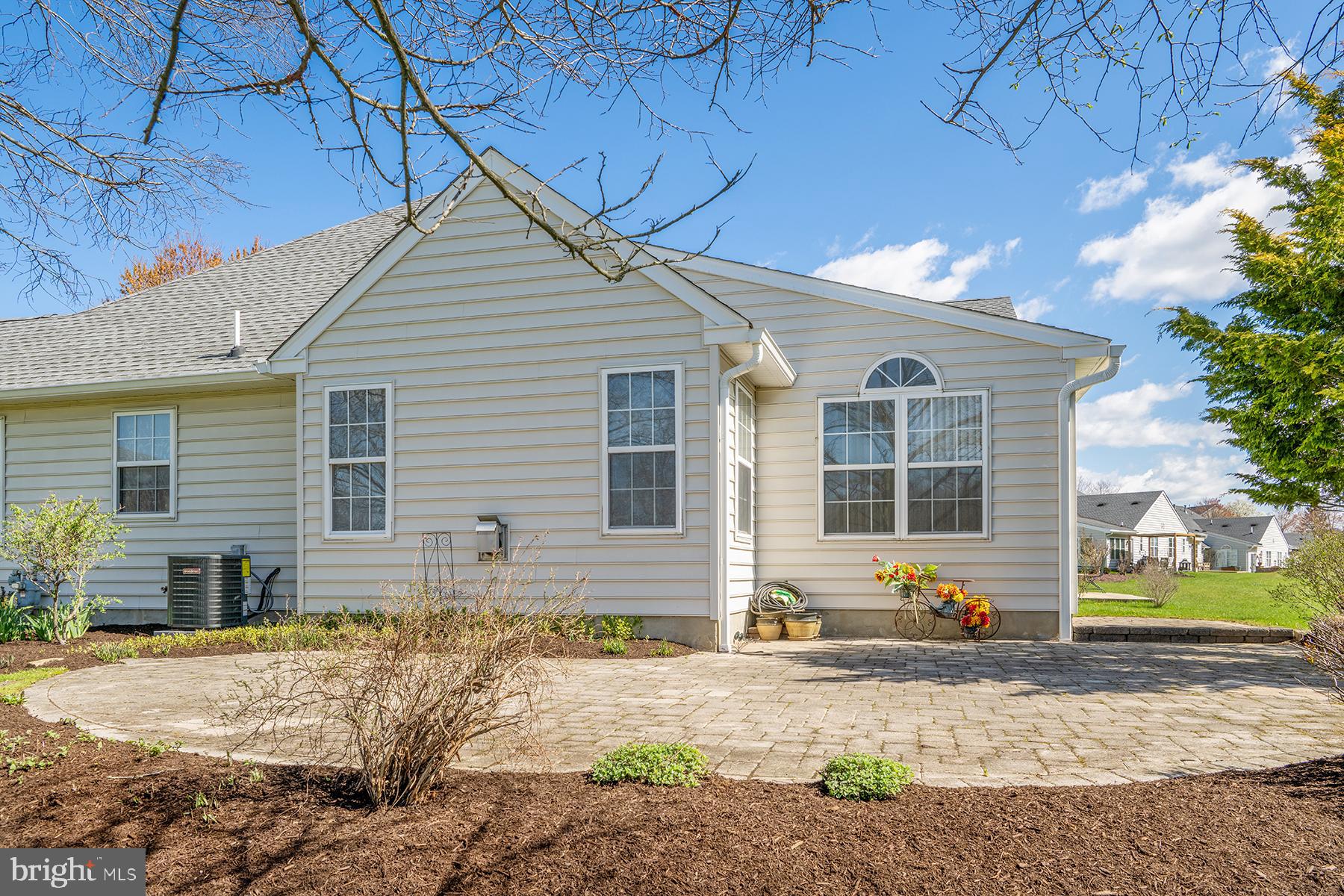 VILLAGES AT HILLVIEW - Residential