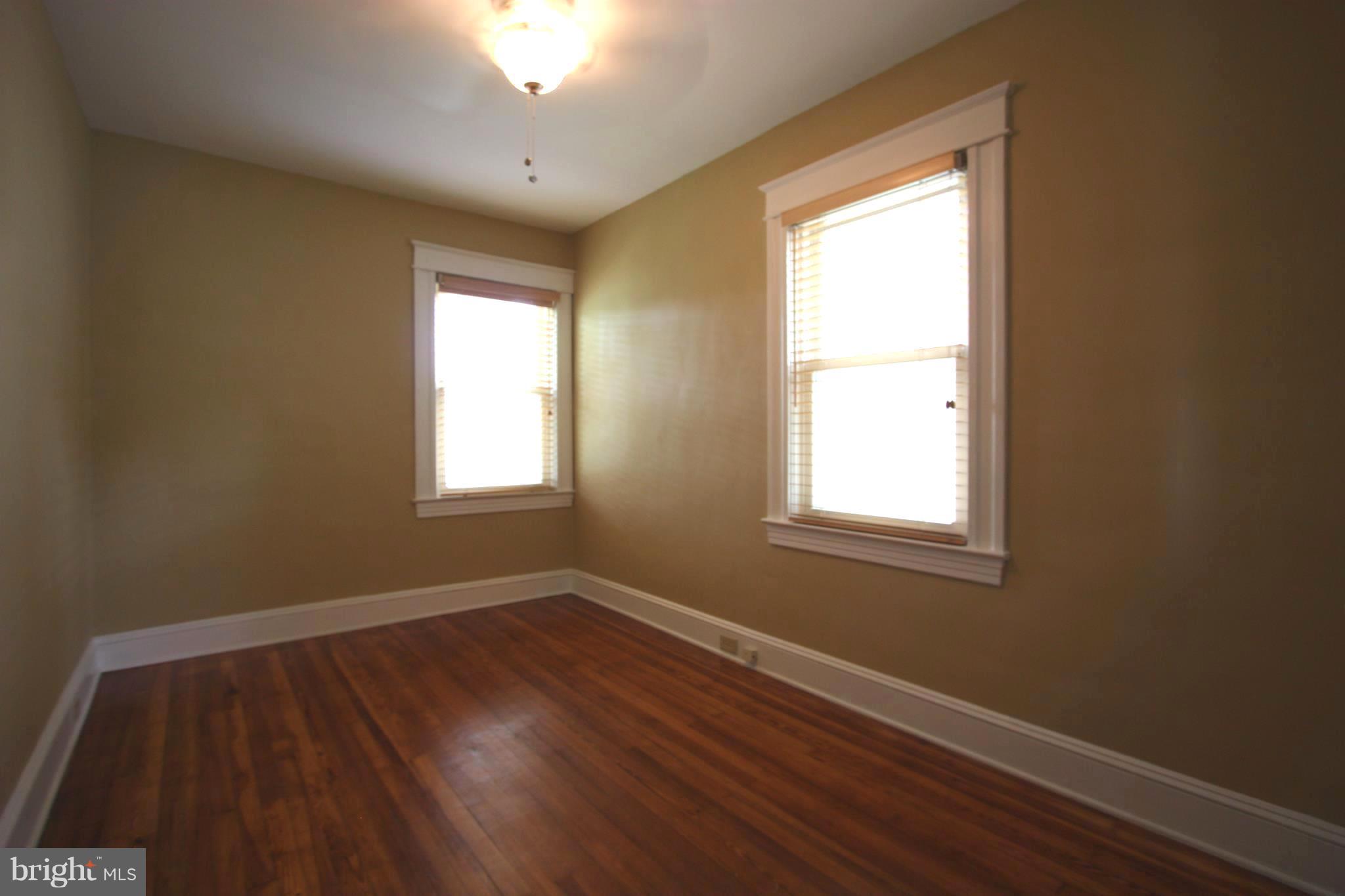 IDLEWYLDE - Residential Lease