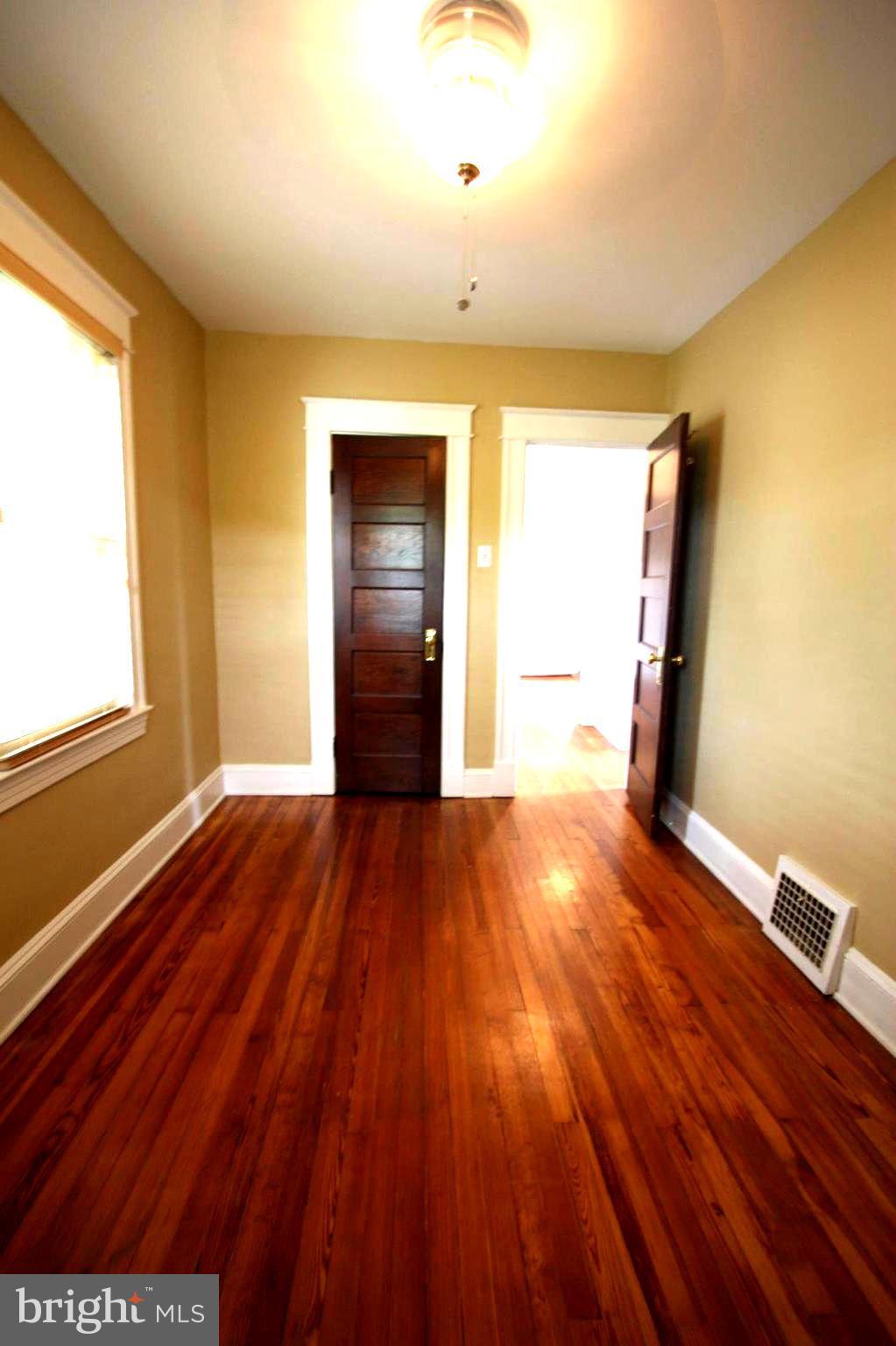 IDLEWYLDE - Residential Lease