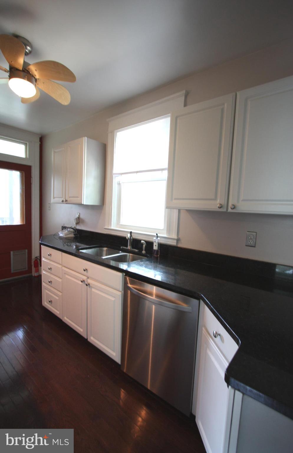 IDLEWYLDE - Residential Lease