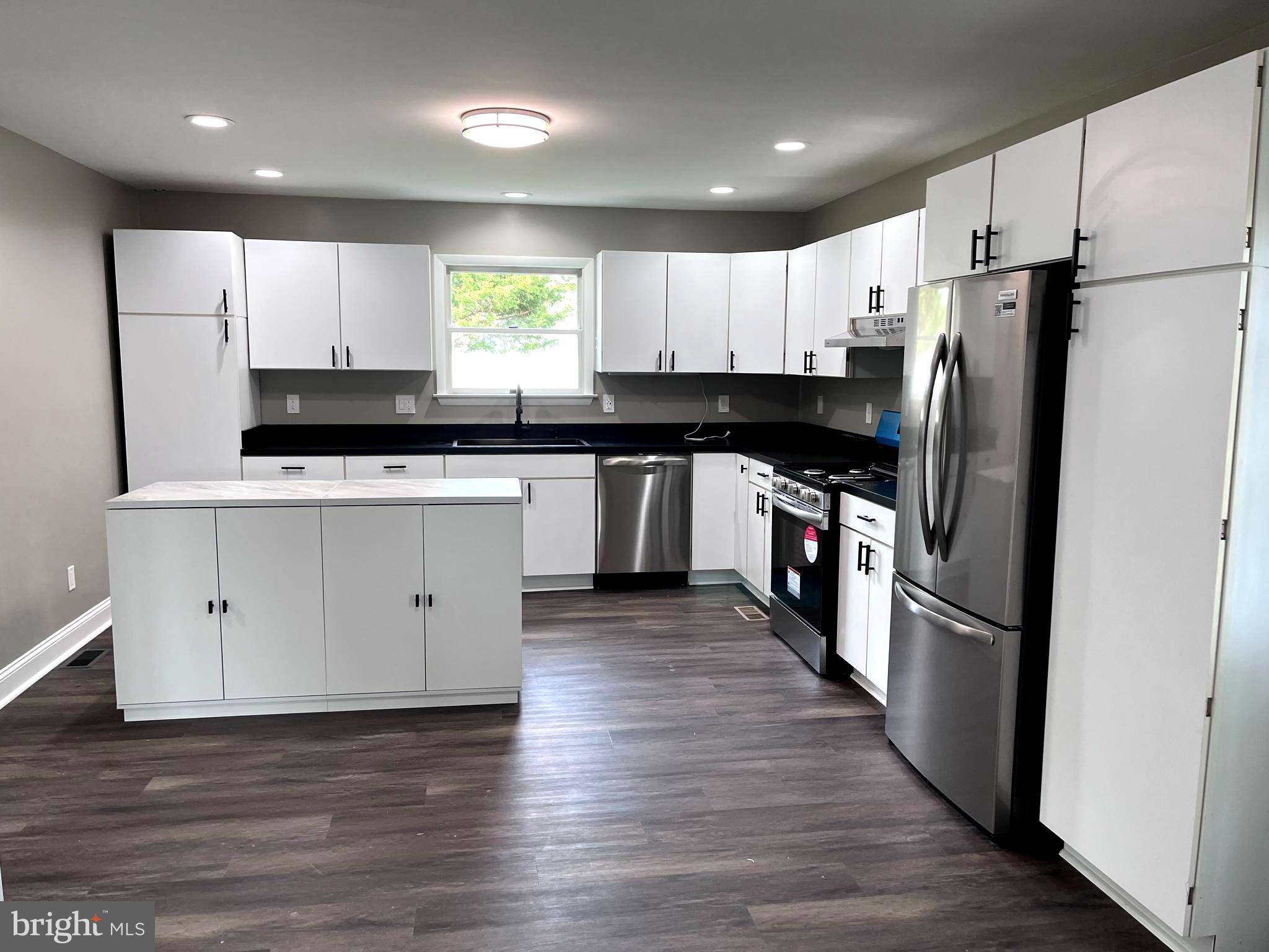 TOLLGATE - Residential