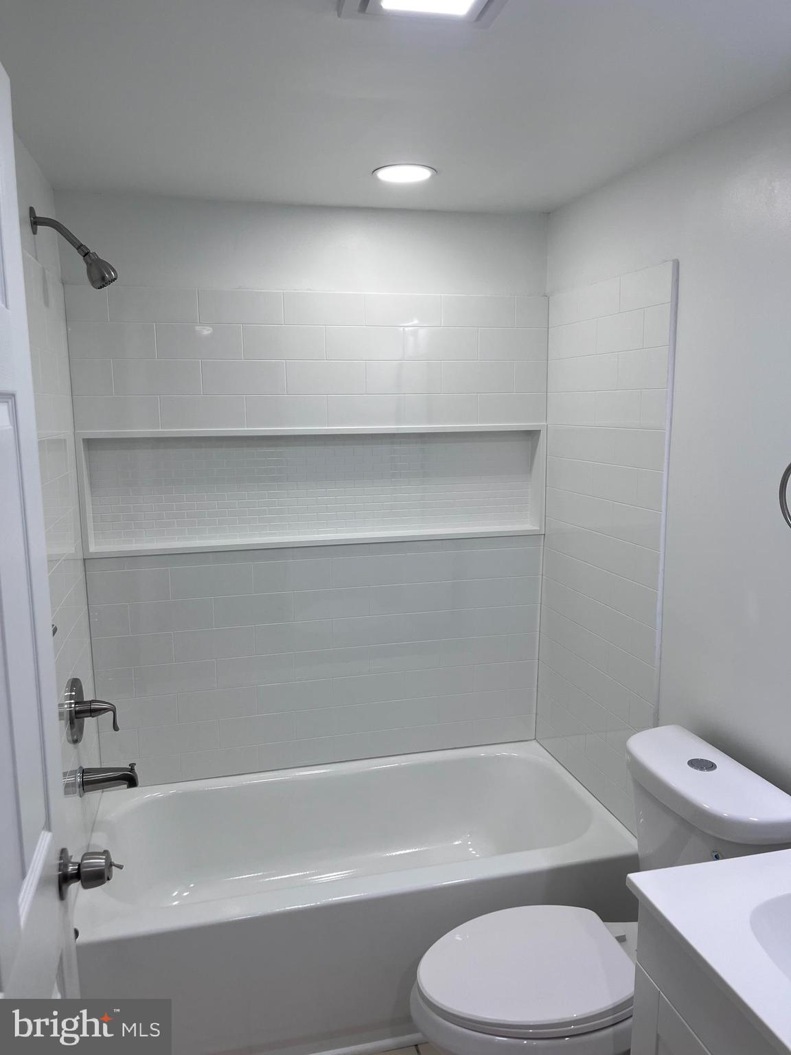 TOLLGATE - Residential