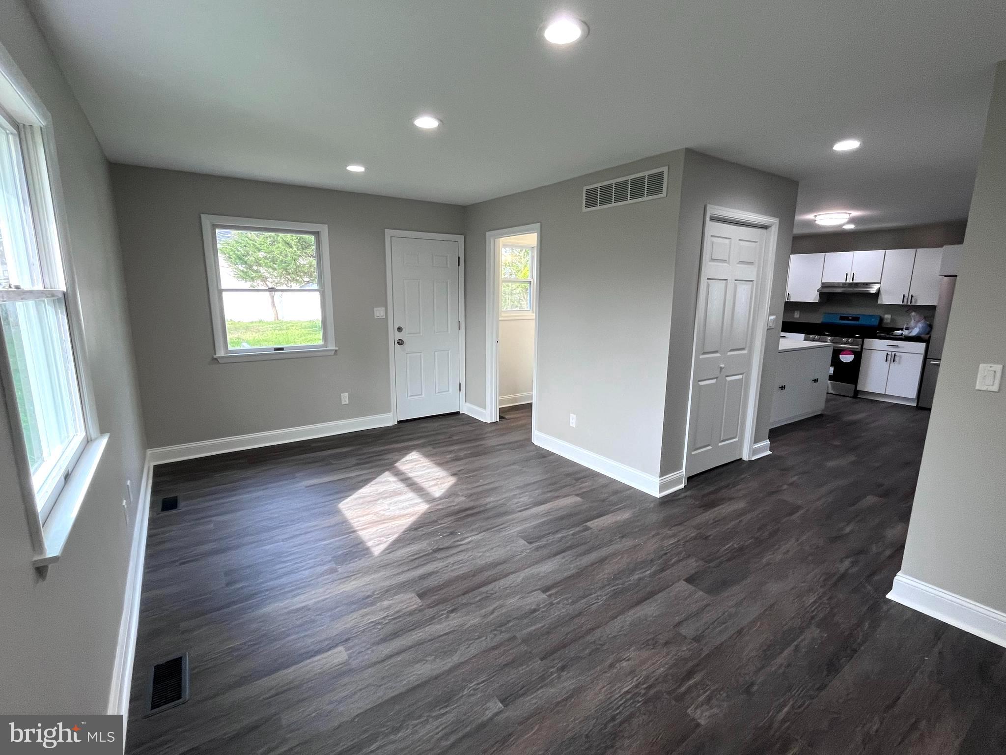 TOLLGATE - Residential