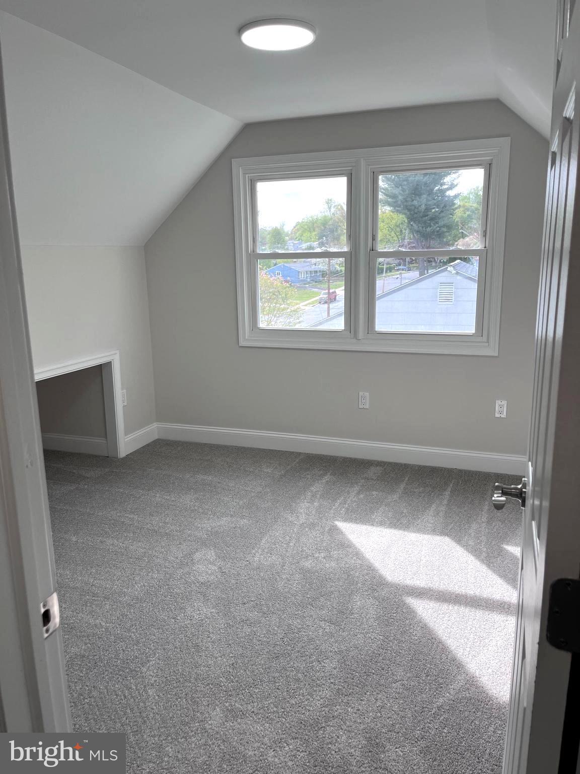 TOLLGATE - Residential