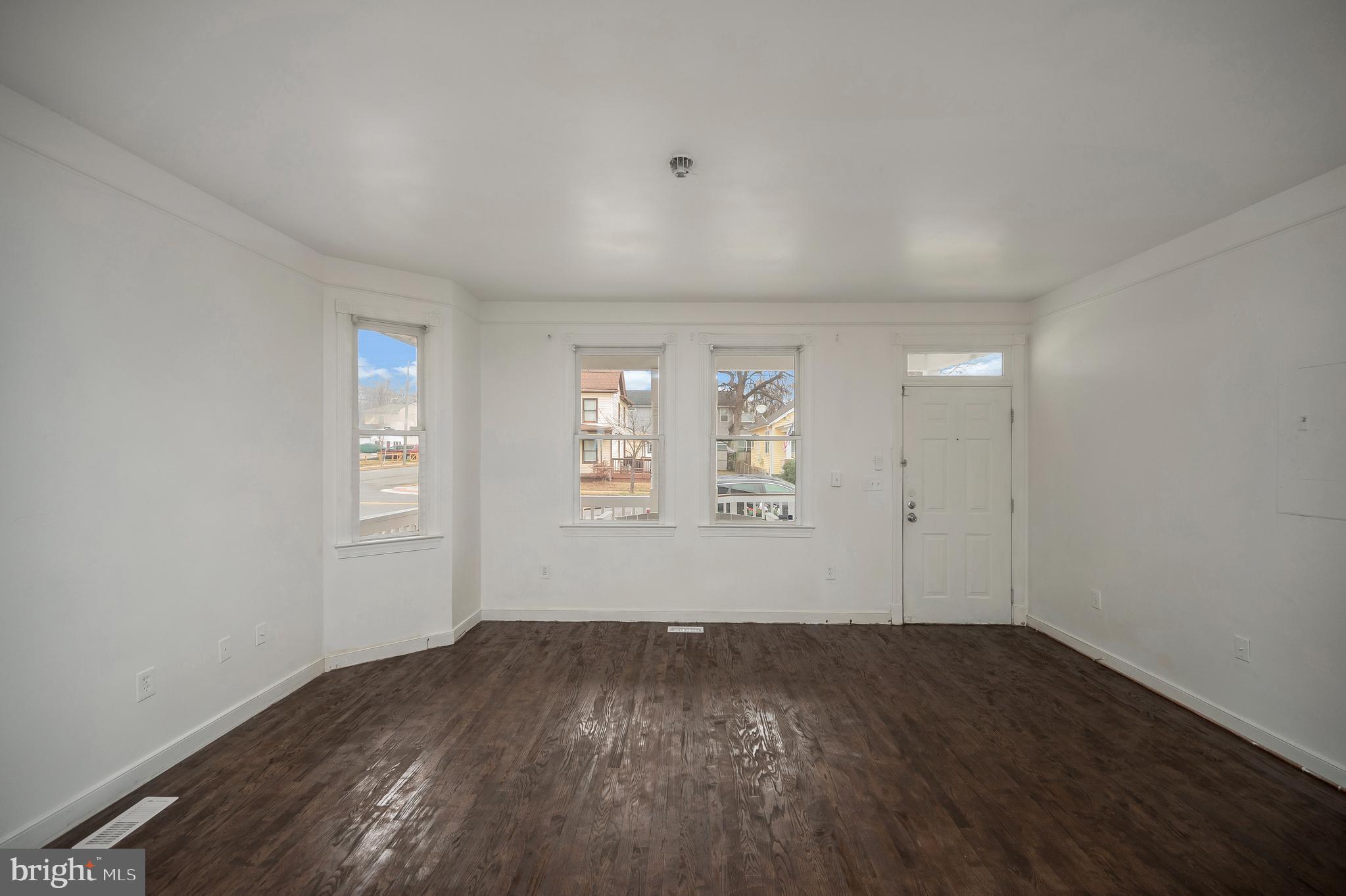 THE QUARTERS - Residential