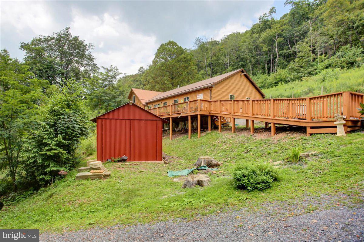 855 LINCOLN HIGHWAY