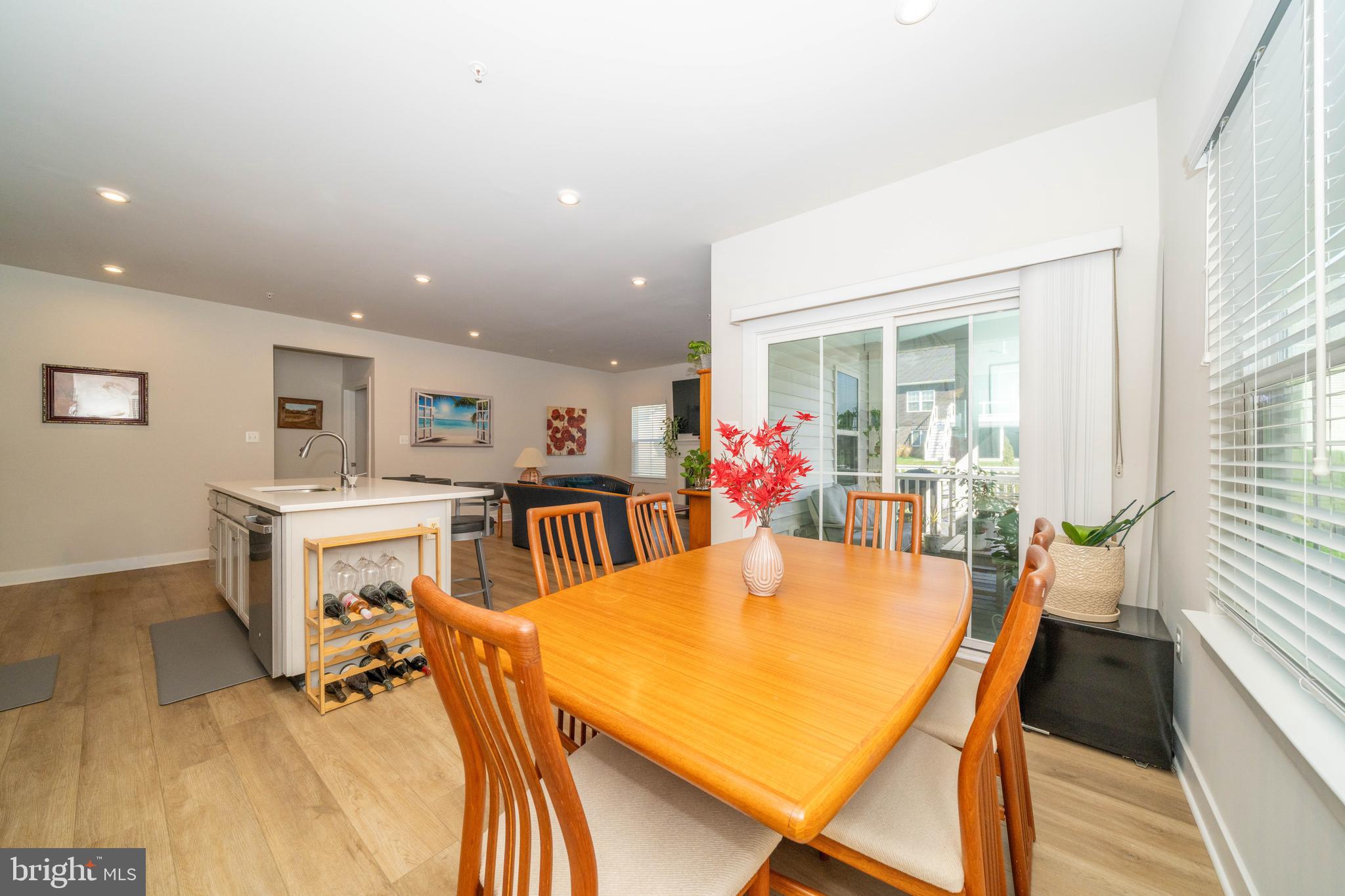 TWO RIVERS - Residential