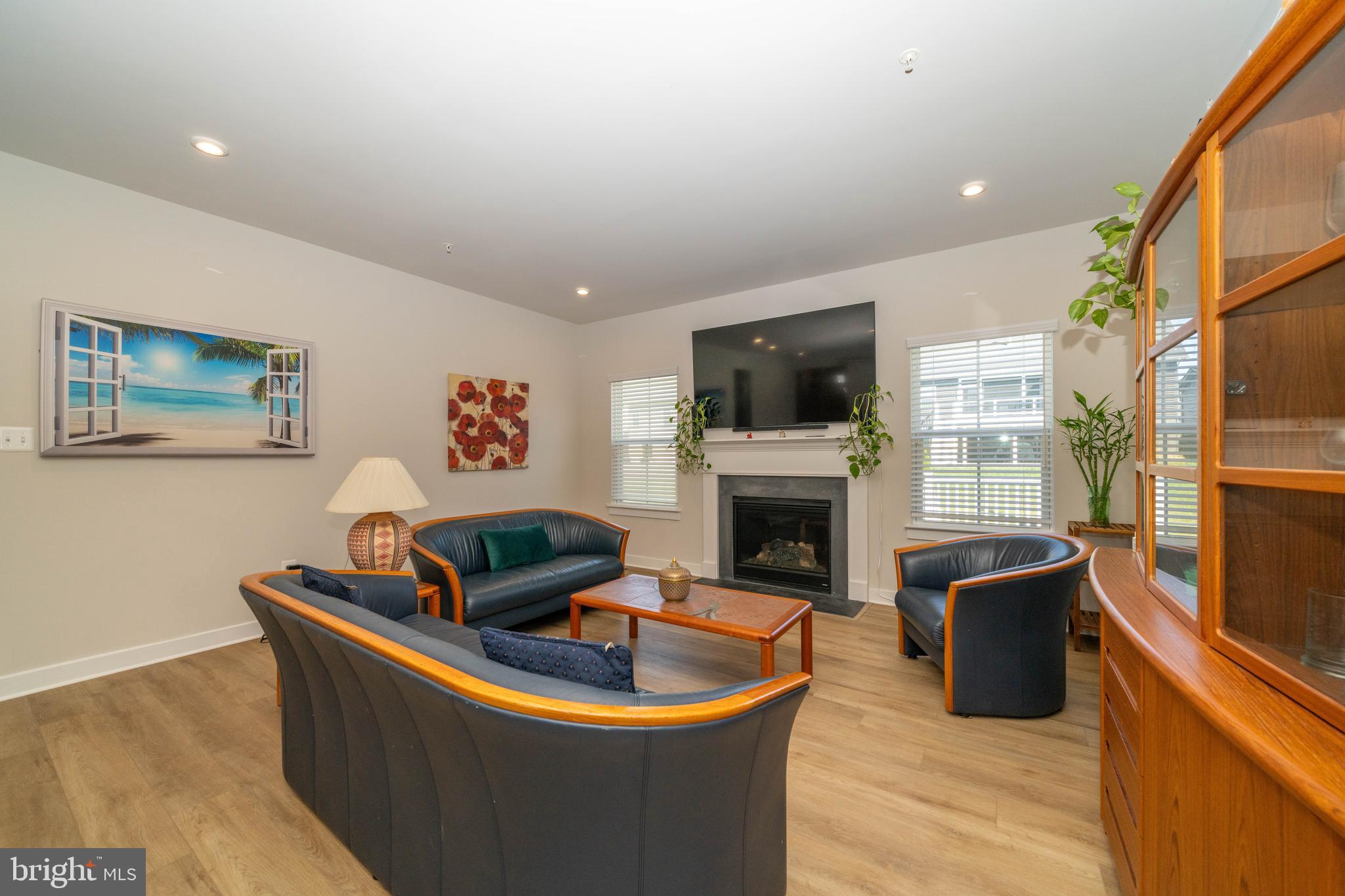 TWO RIVERS - Residential