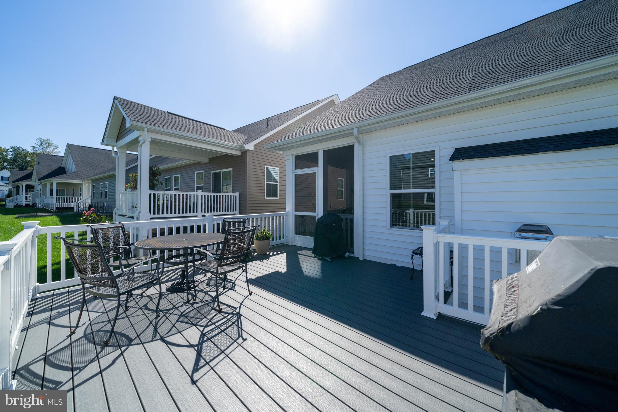 TWO RIVERS - Residential