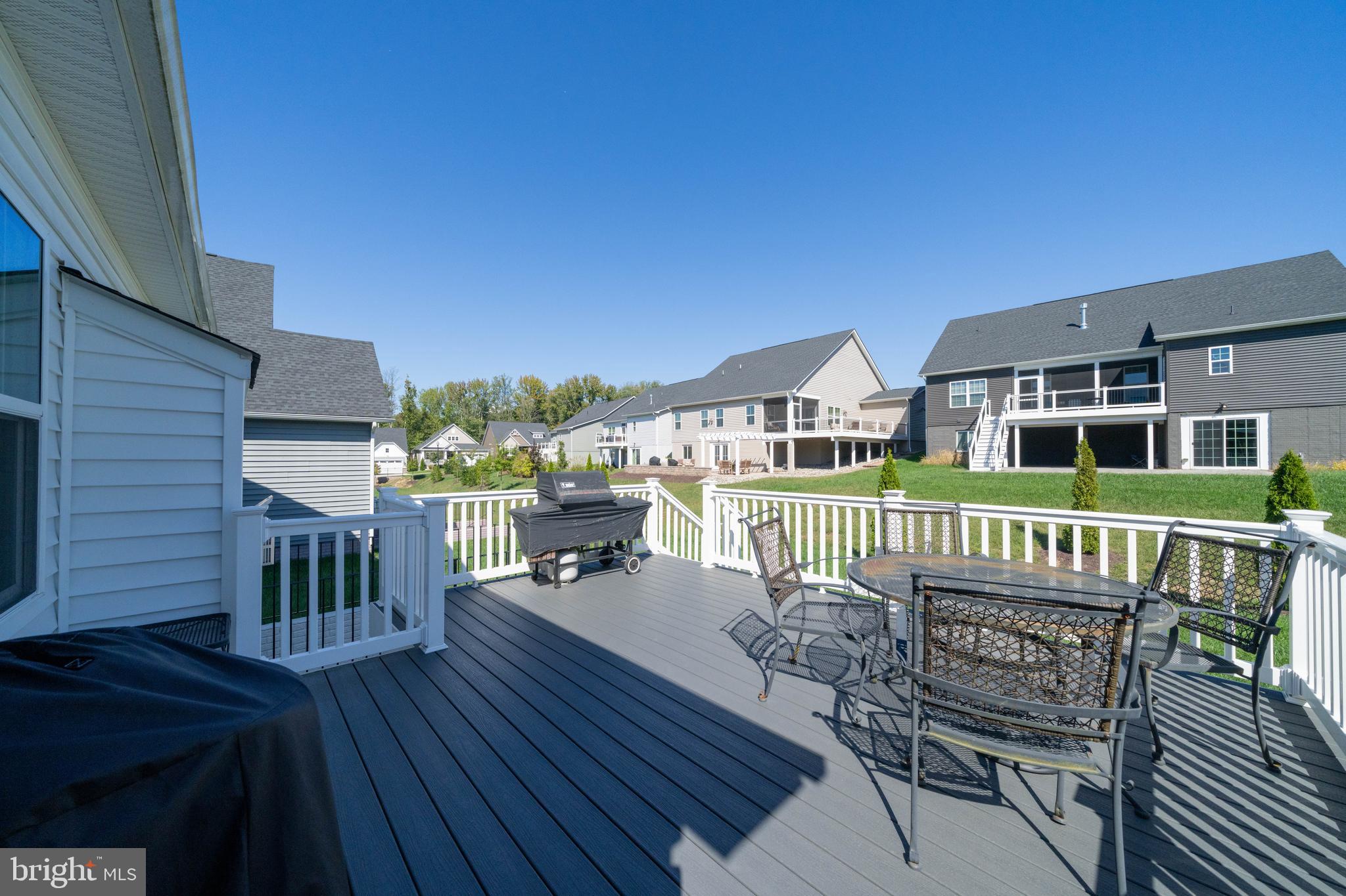 TWO RIVERS - Residential