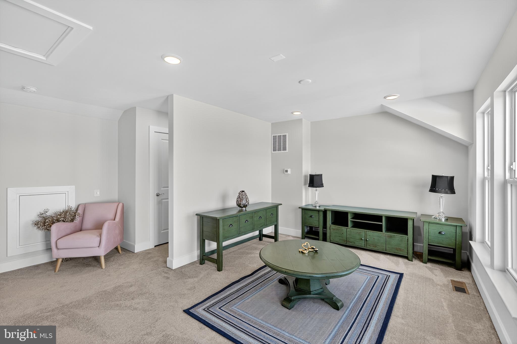 POTOMAC SHORES - Residential