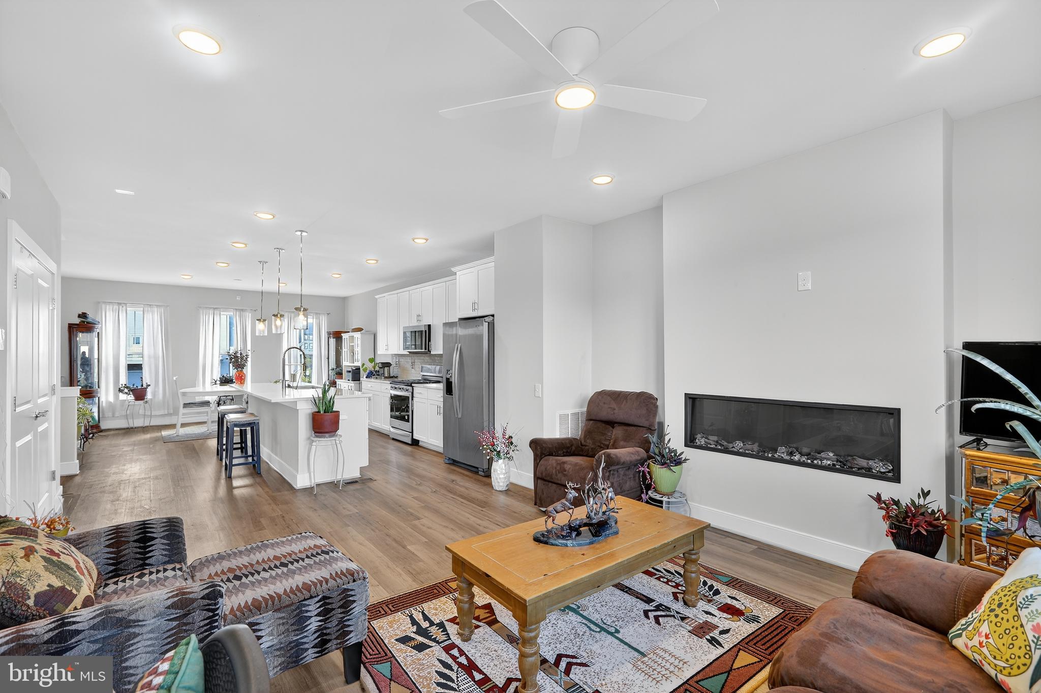 POTOMAC SHORES - Residential