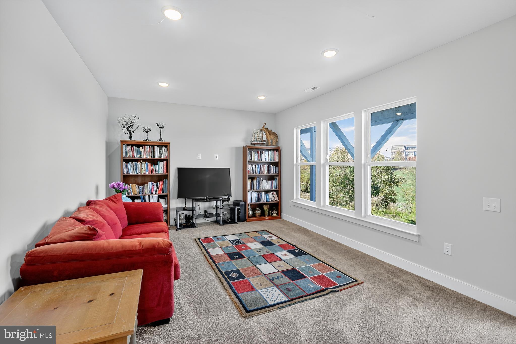 POTOMAC SHORES - Residential