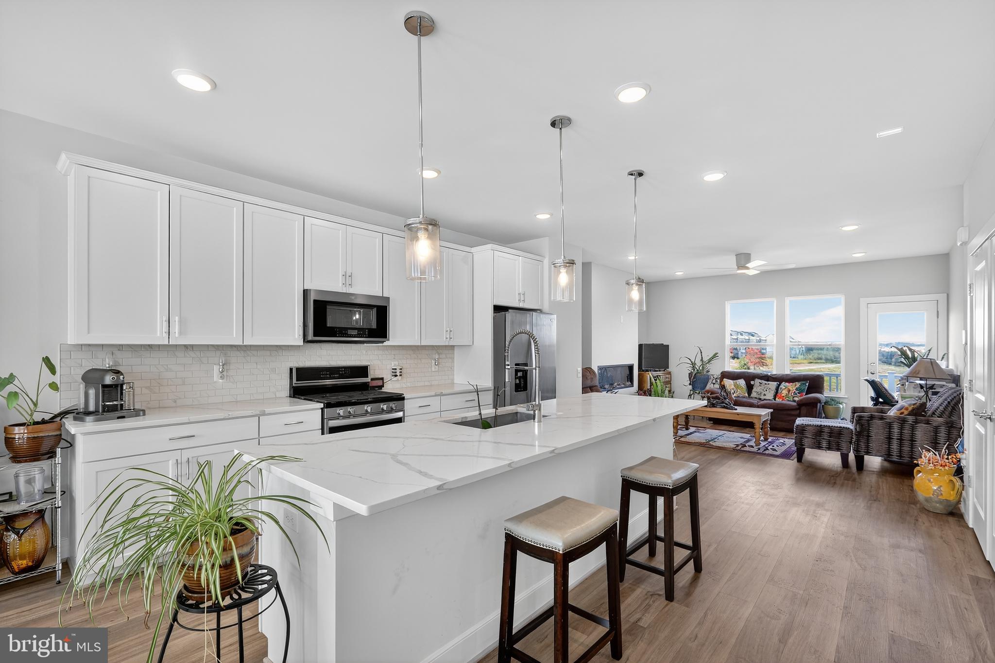 POTOMAC SHORES - Residential