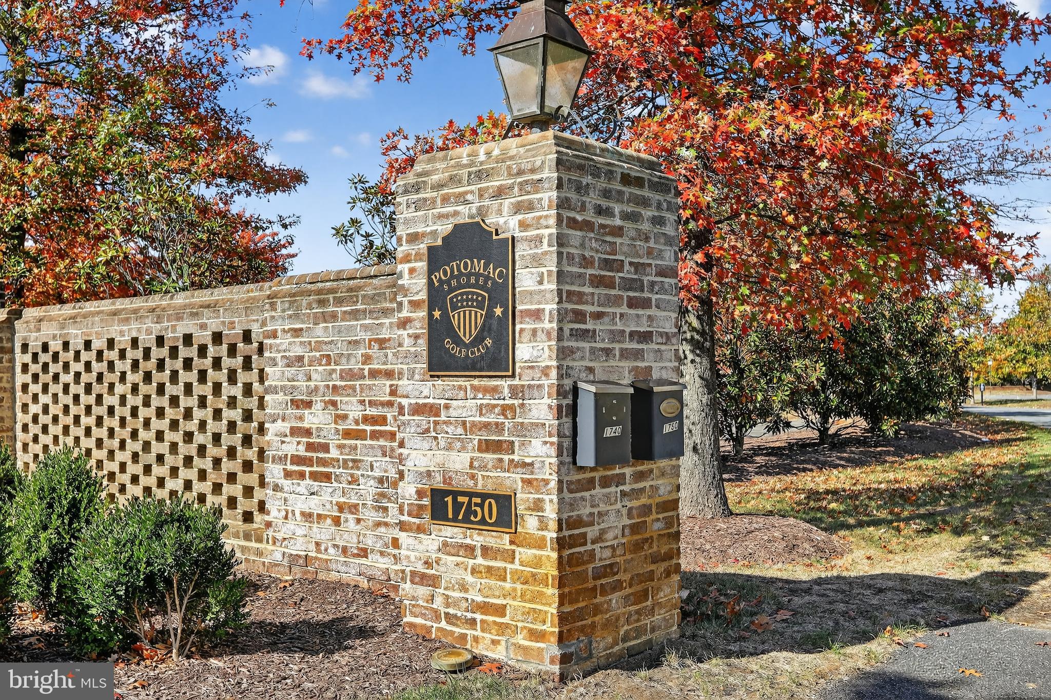 POTOMAC SHORES - Residential