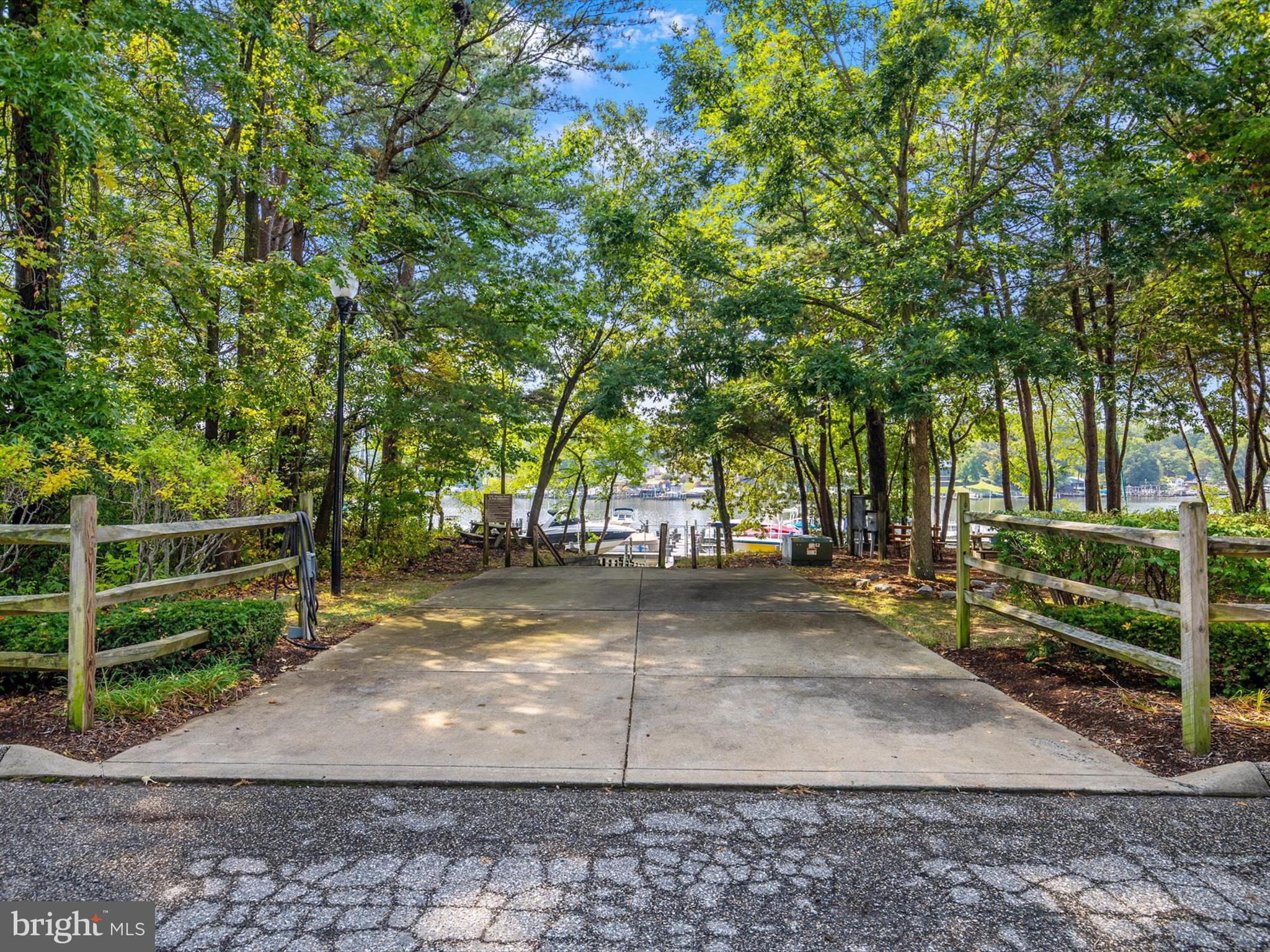 BRIDGEWATER AT CARVEL BEACH - Residential