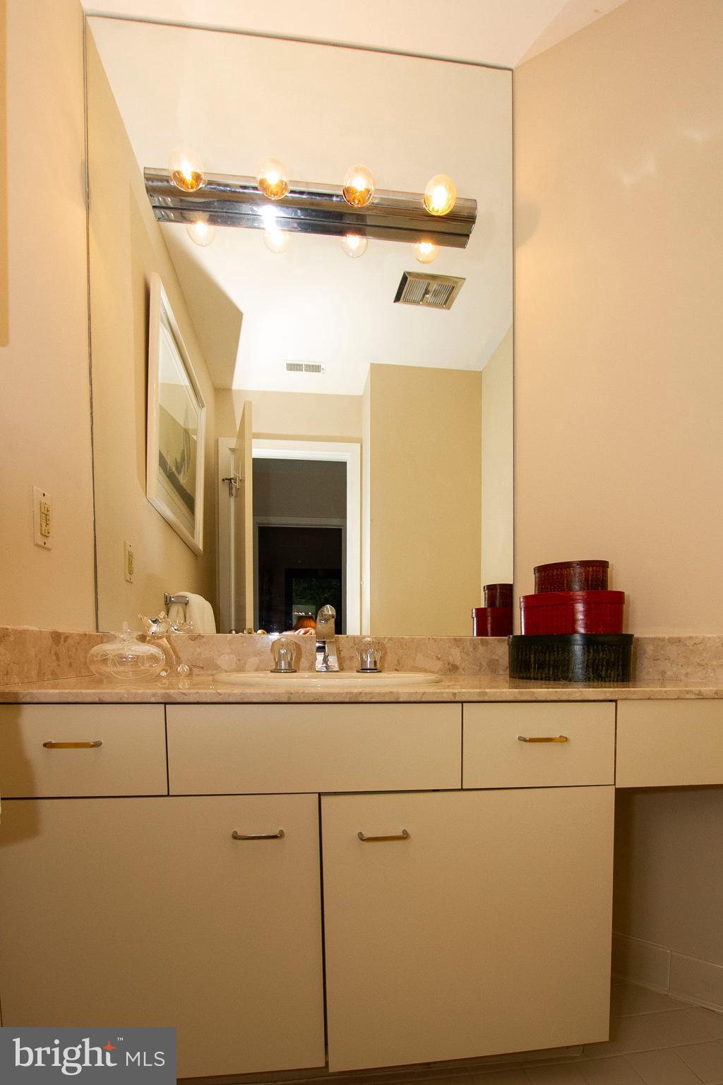 PAVILION IN THE PARK - Residential