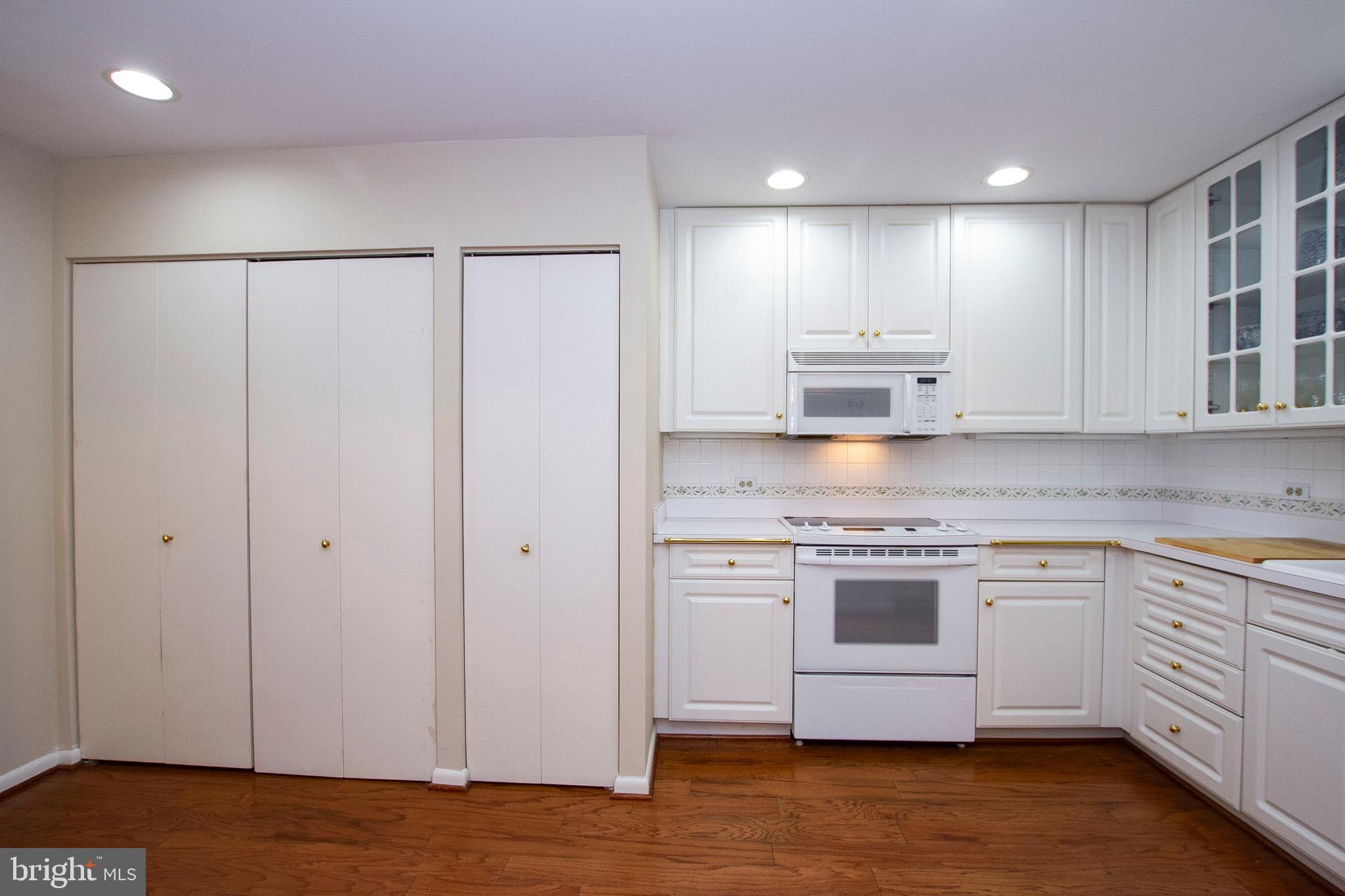 PAVILION IN THE PARK - Residential