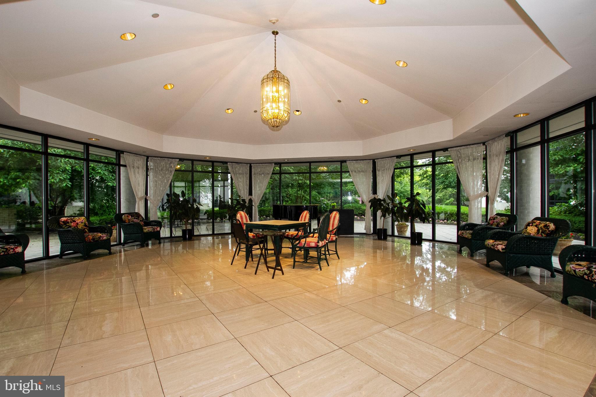 PAVILION IN THE PARK - Residential