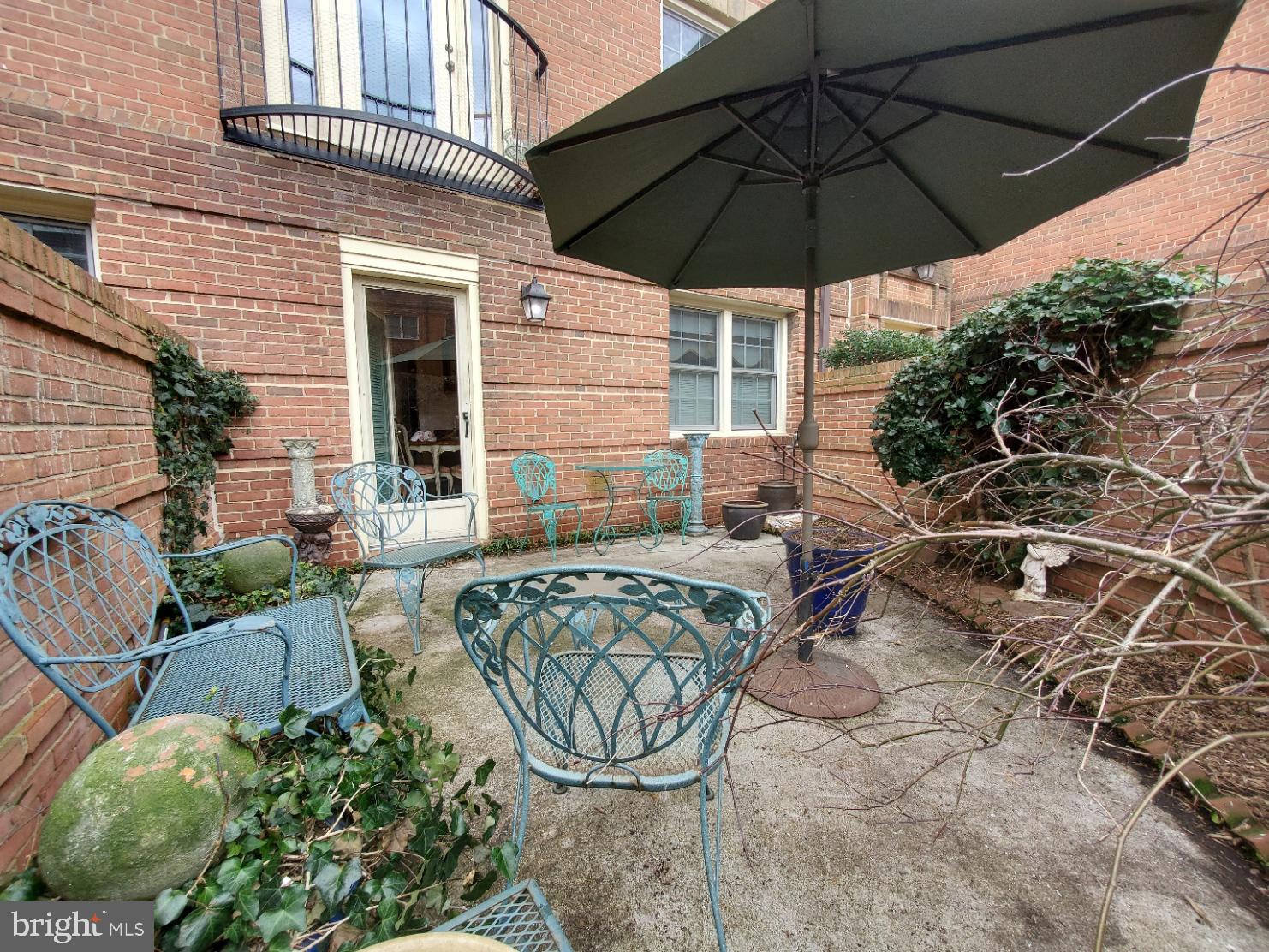 CANAL PLACE - Residential Lease