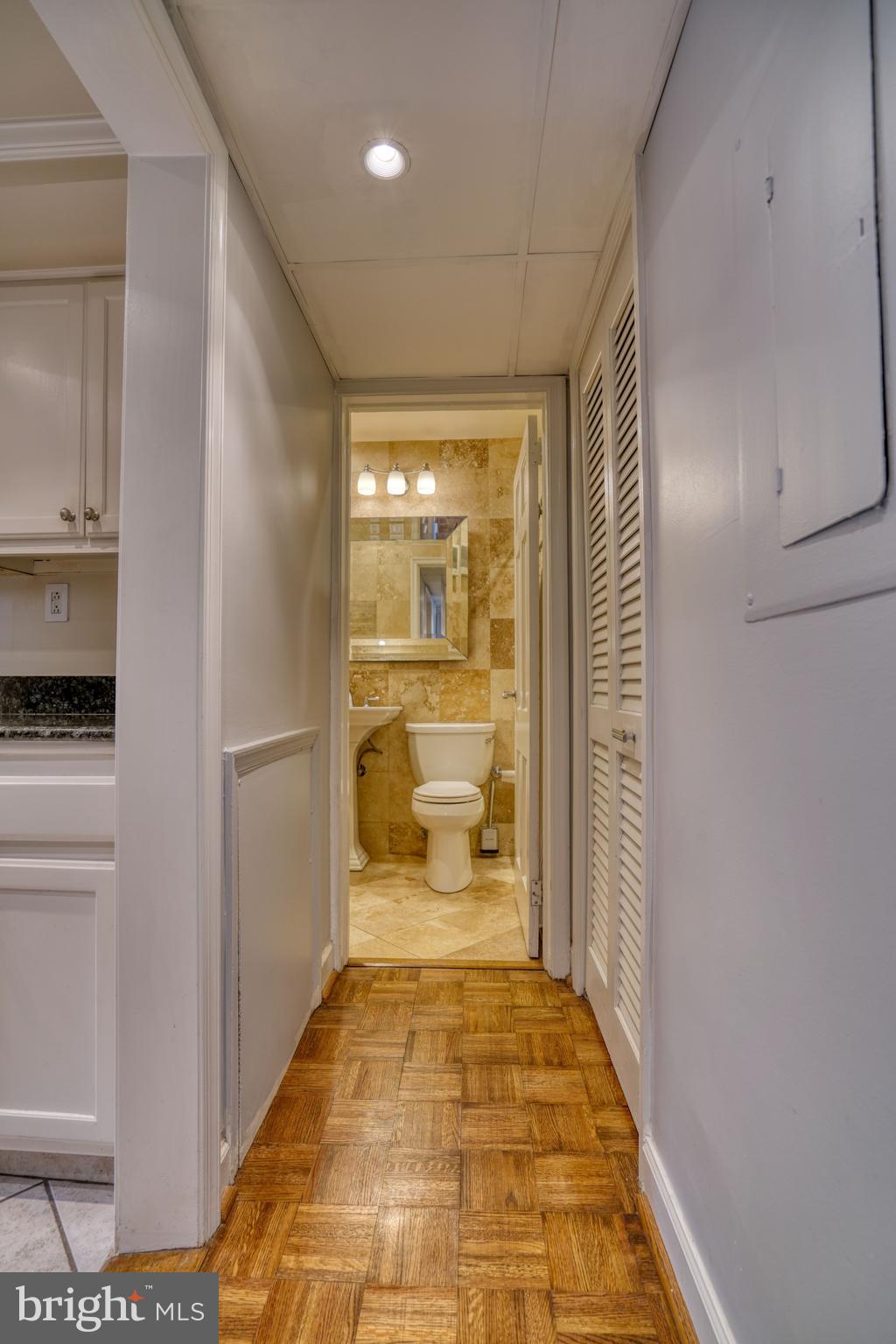 CANAL PLACE - Residential Lease