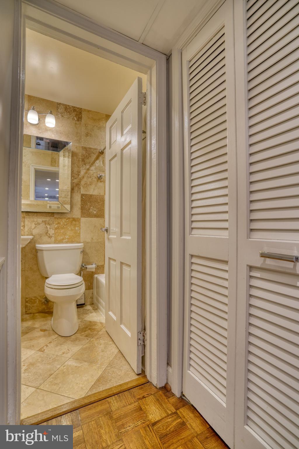 CANAL PLACE - Residential Lease