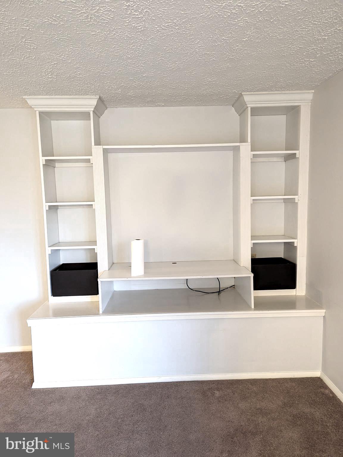 AMBERTOWNE - Residential Lease