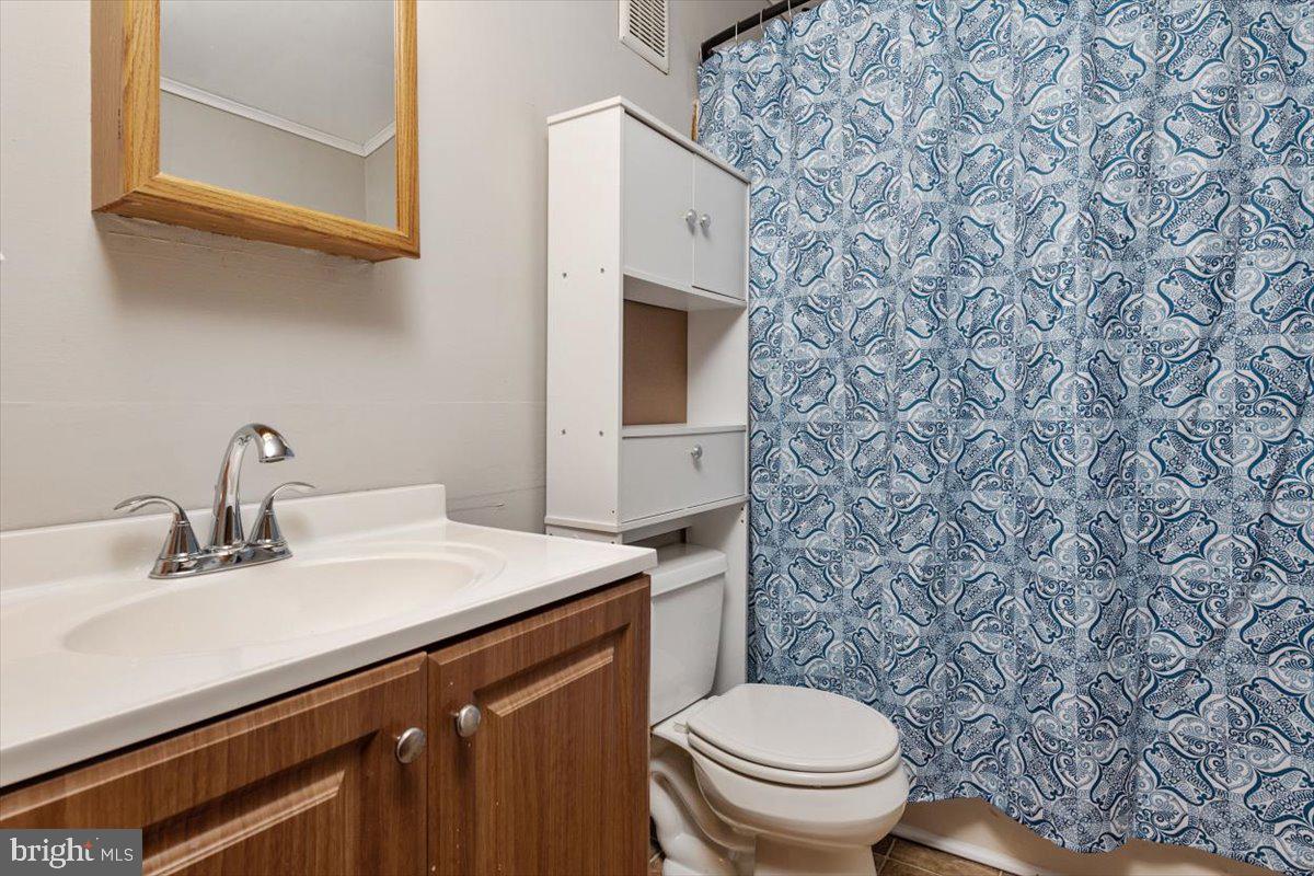 CHESTER HARBOR - Residential