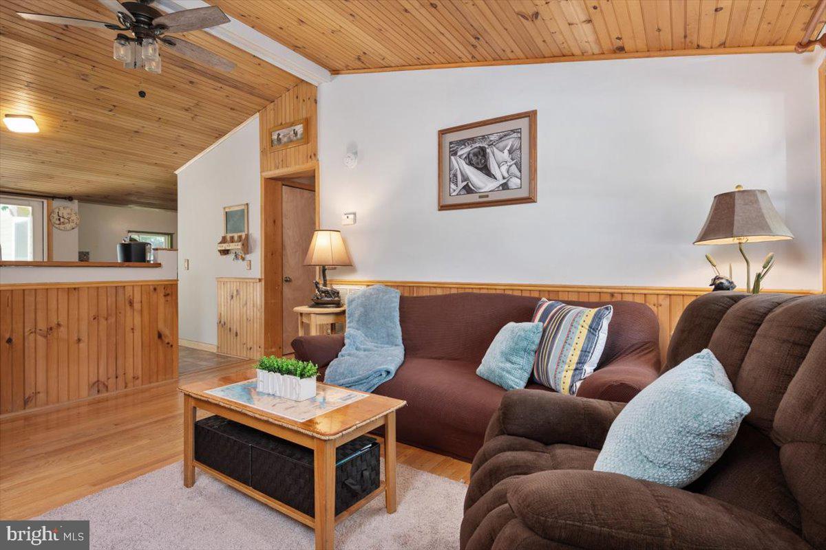 CHESTER HARBOR - Residential