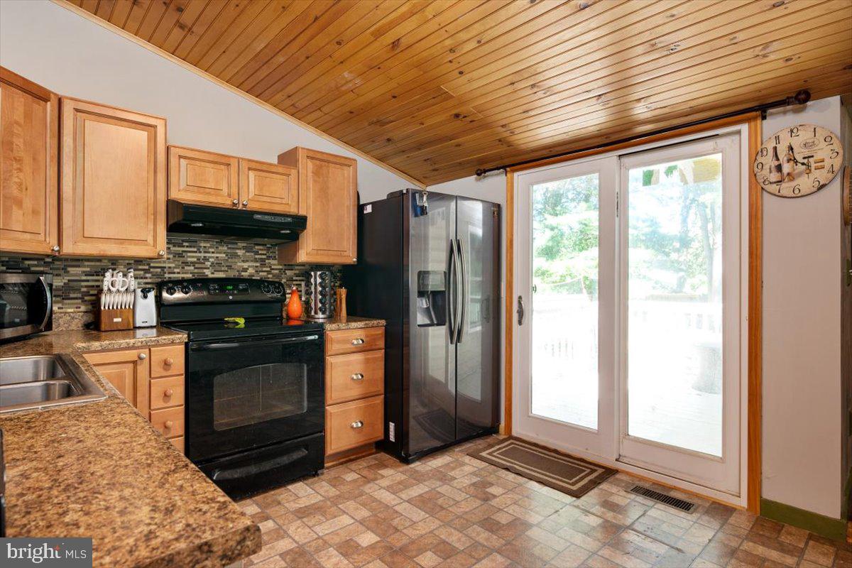 CHESTER HARBOR - Residential