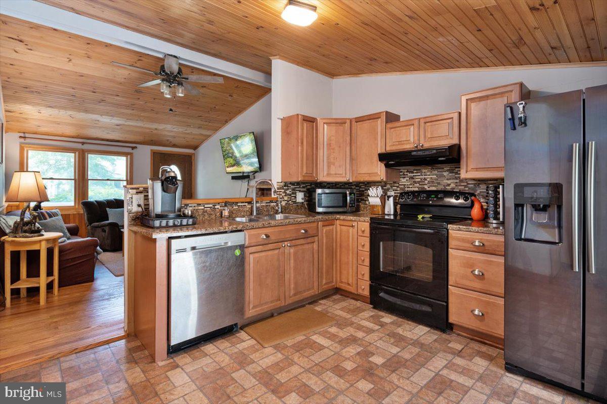 CHESTER HARBOR - Residential