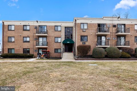 Condo For Rent - 1575 W Street Road #818<br/> WARMINSTER, PA 18974