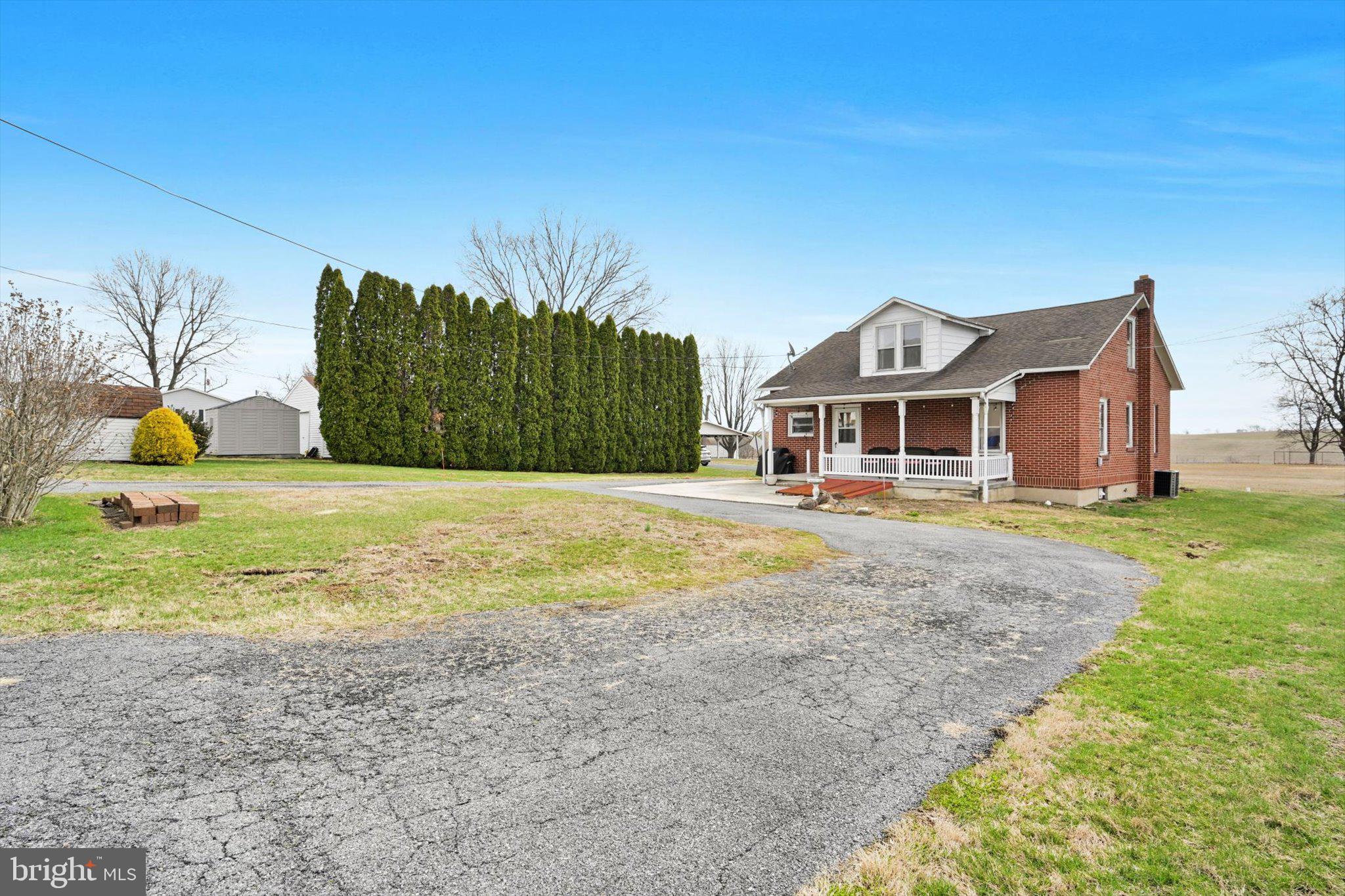 EDENBURG MANOR - Residential