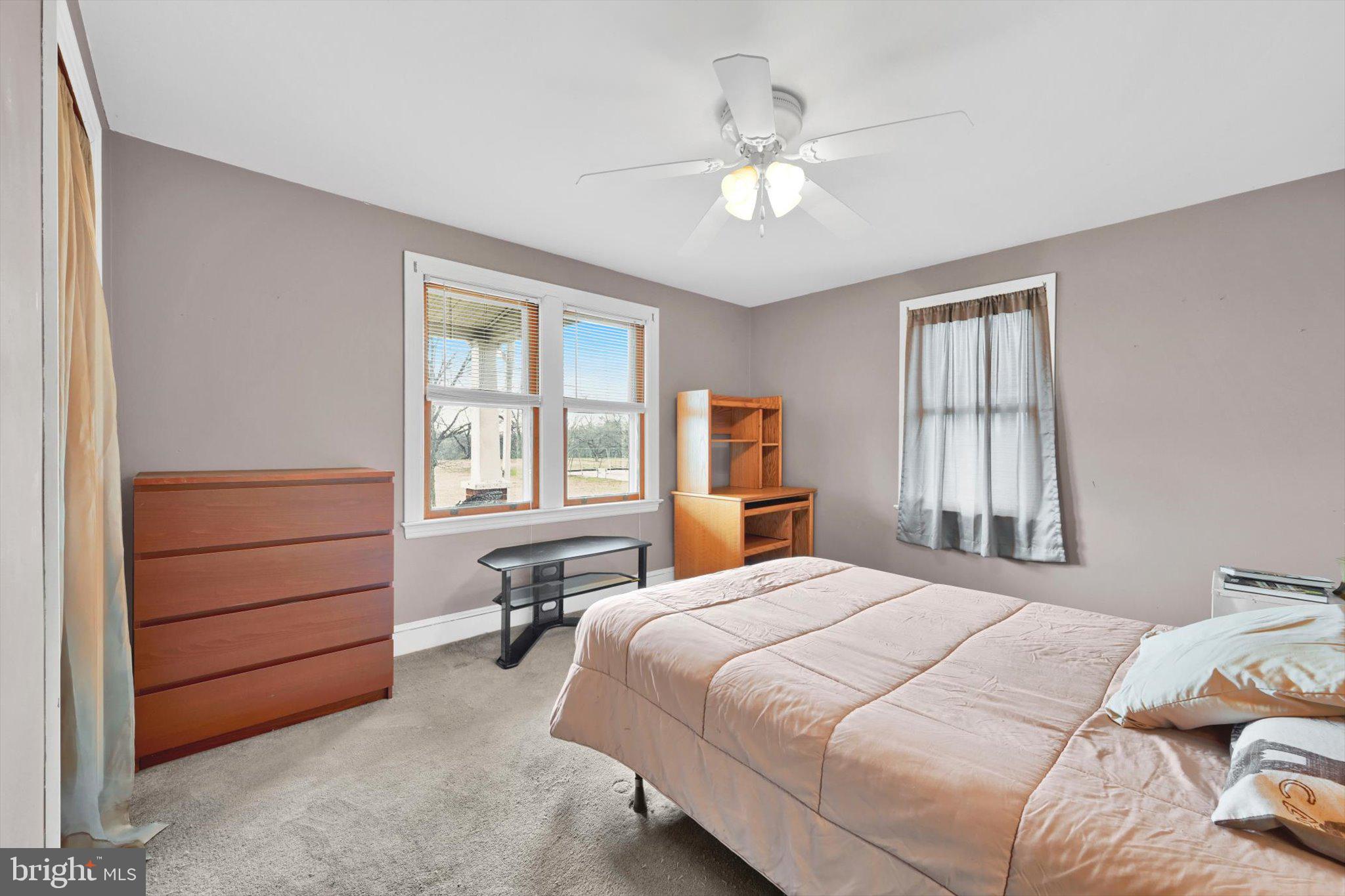 EDENBURG MANOR - Residential