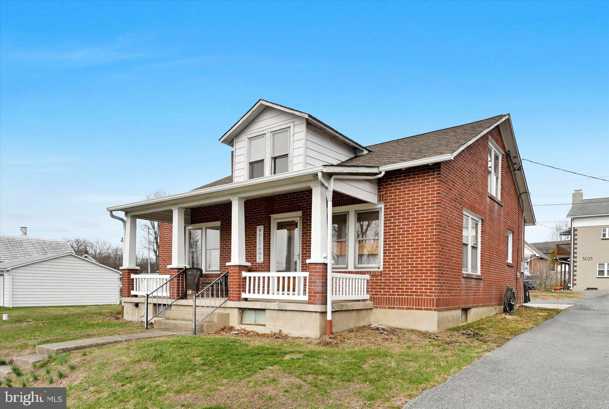 EDENBURG MANOR - Residential