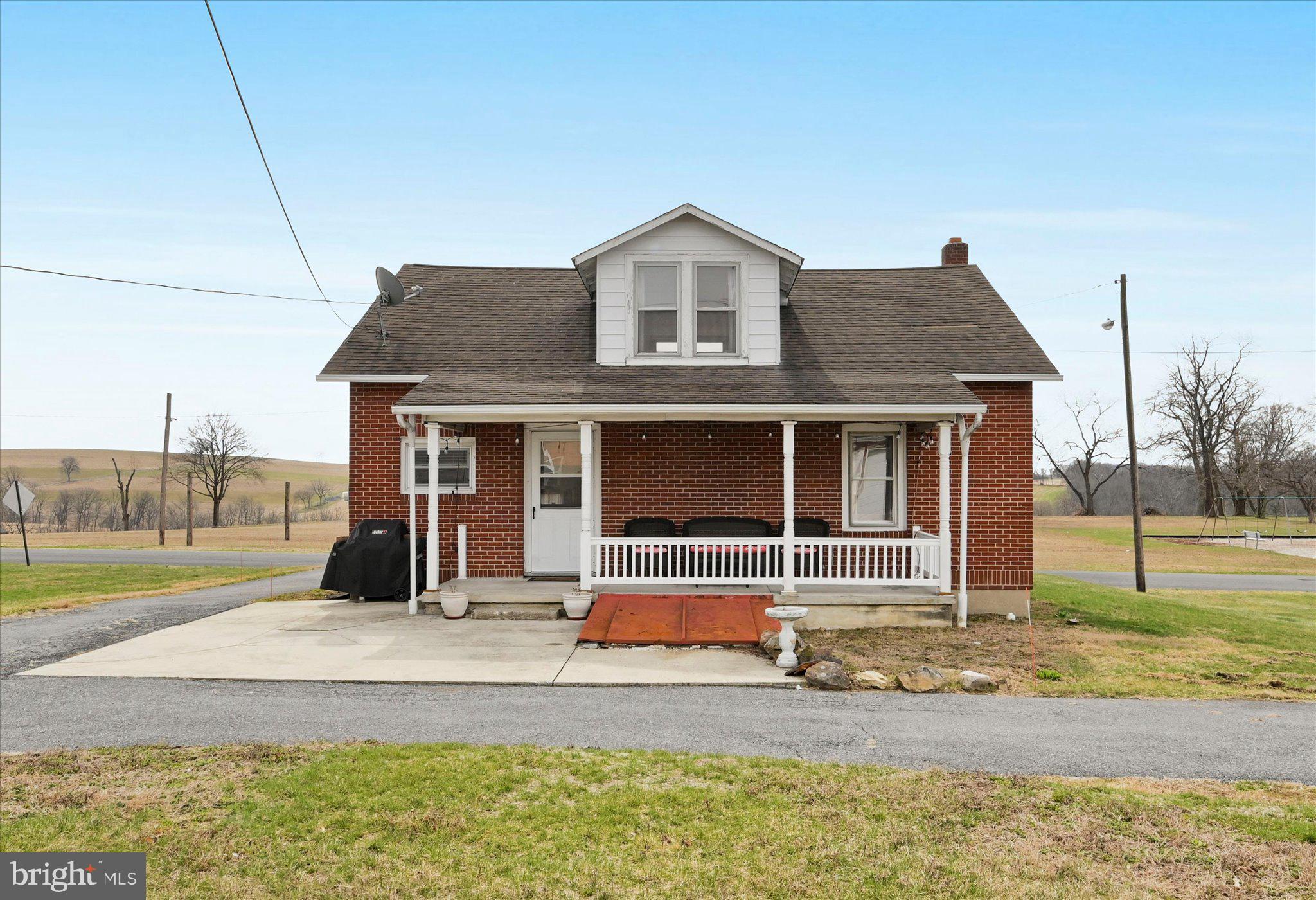 EDENBURG MANOR - Residential