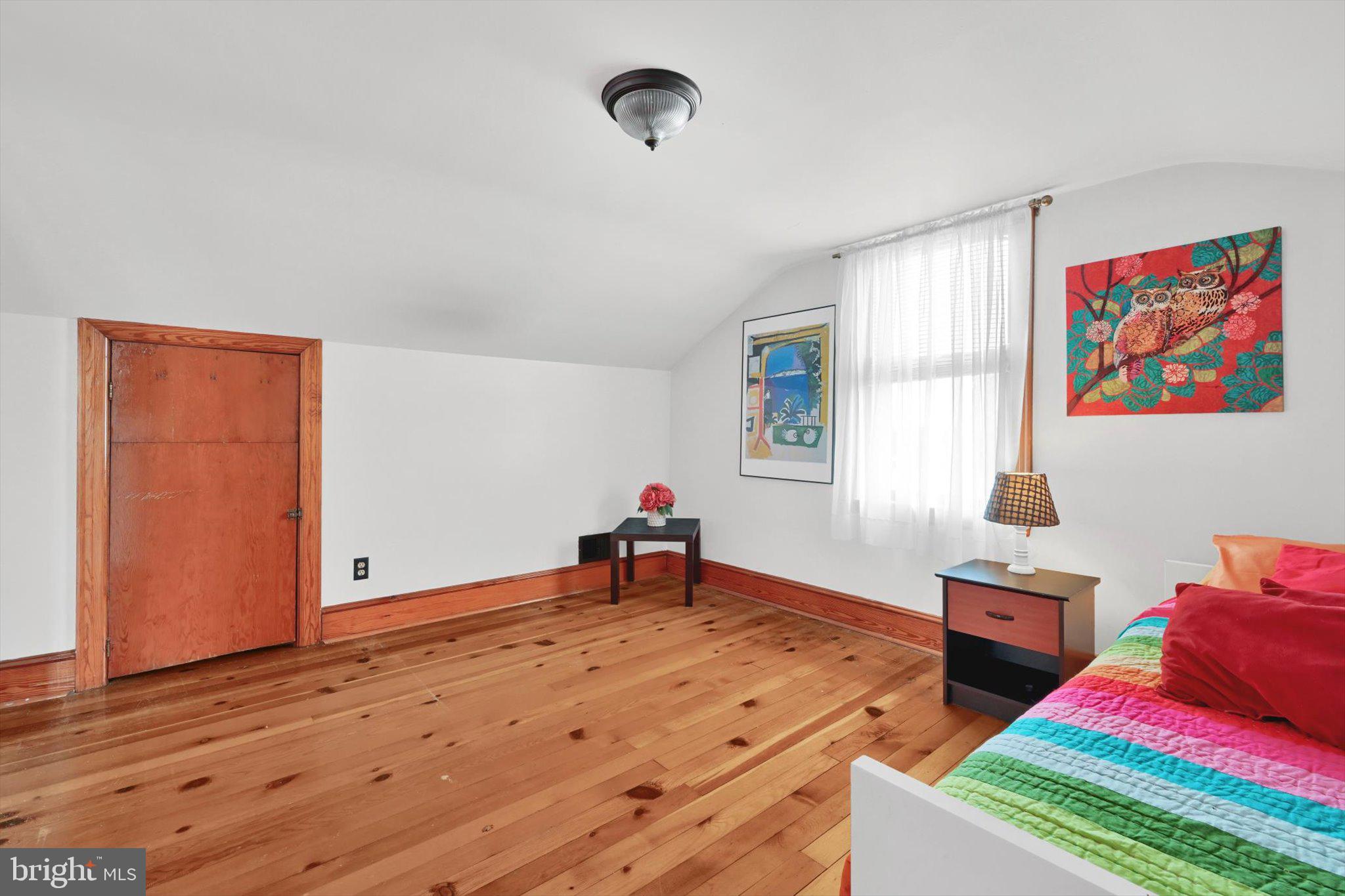 EDENBURG MANOR - Residential