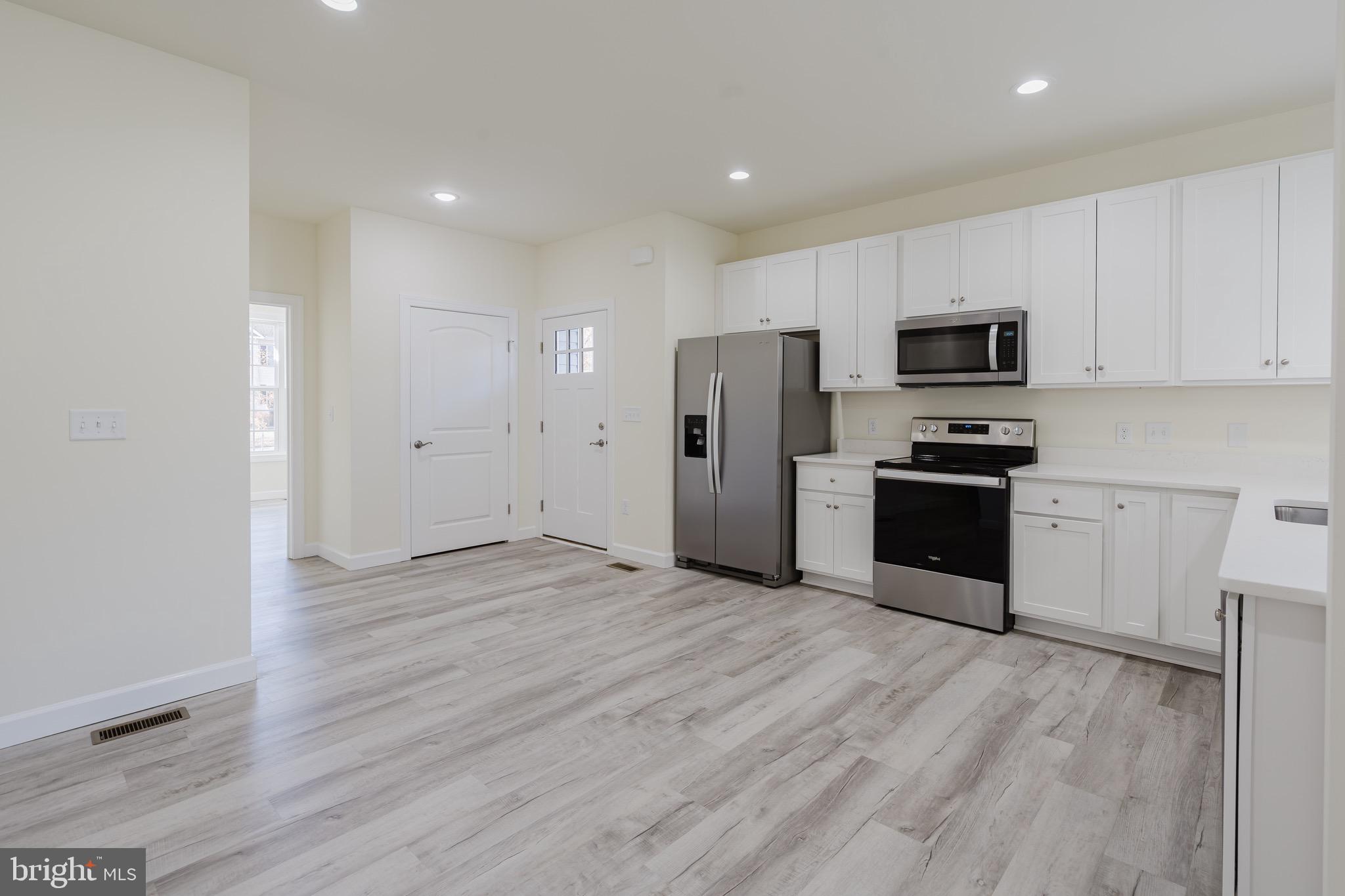 VILLAGES OF MAPLE DALE - Residential