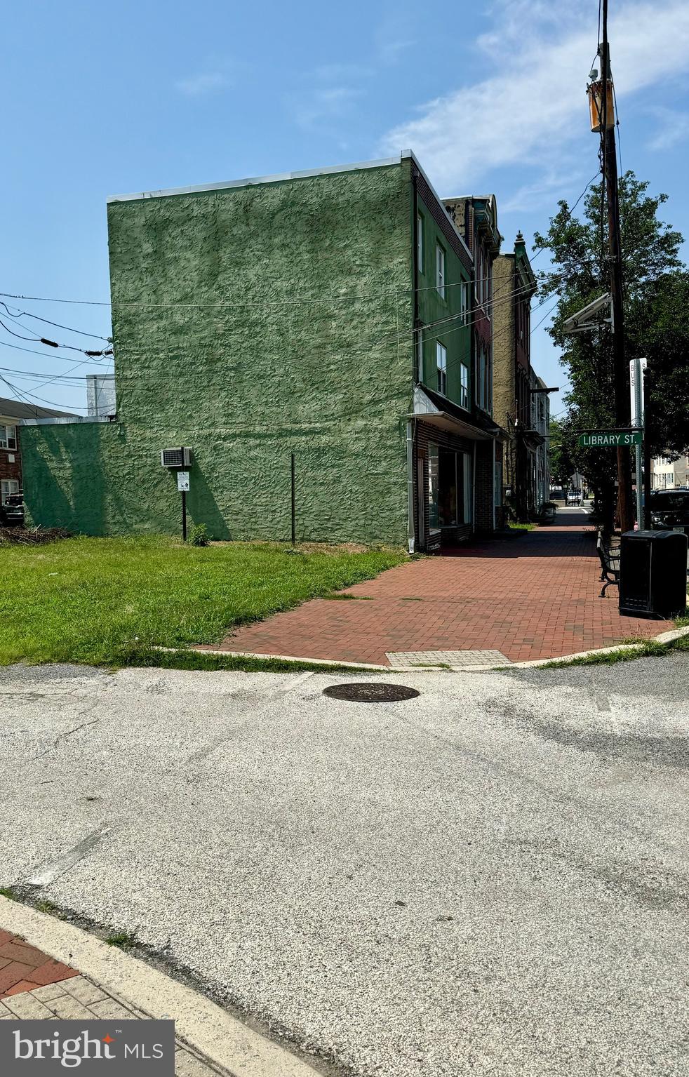 20-22 E BROAD STREET