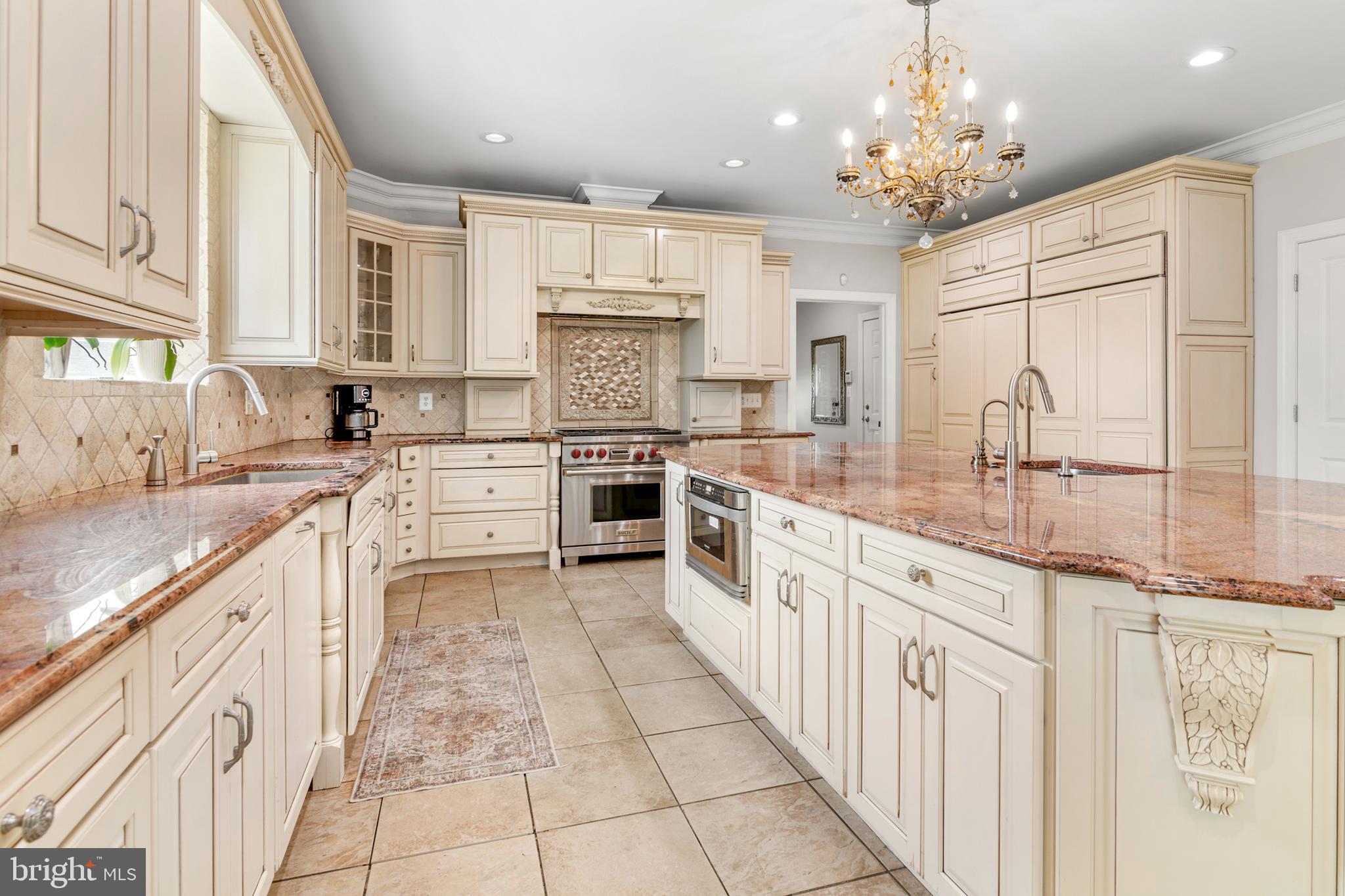PIKESVILLE - Residential